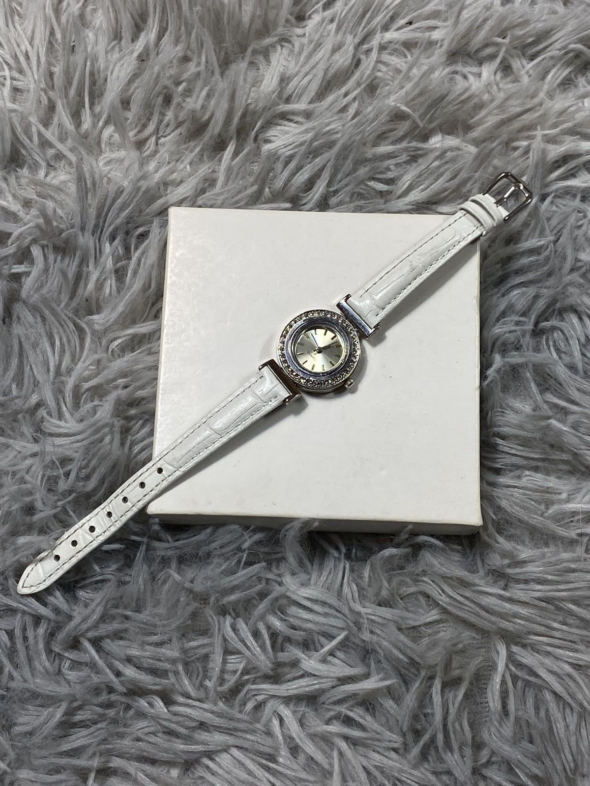 Japanese Brand Vintage Quartz Bracelet Watch Rhinestones - Japanese Brand Size ONE SIZE - 4 Thumbnail
