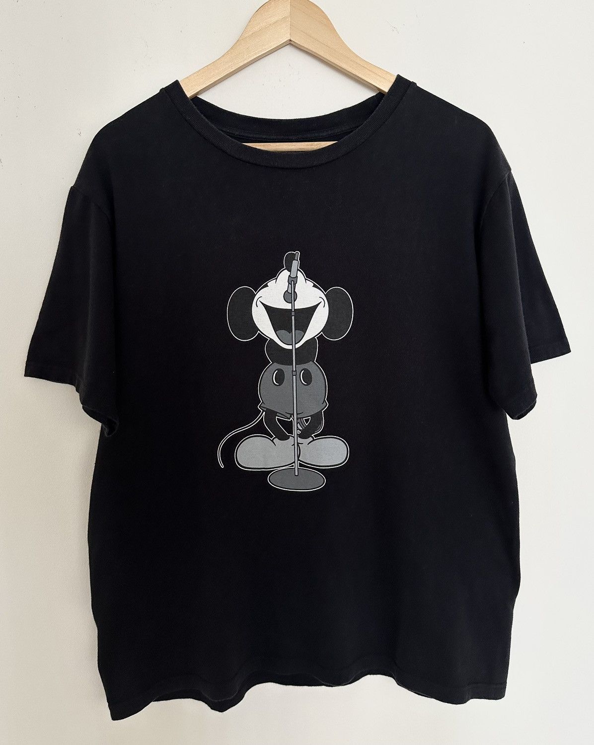 Number (N)ine × Vintage Number (N)ine Rare Mickey Singing Black Tee size 4 Size US L / EU 52-54 / 3 - 14 Thumbnail