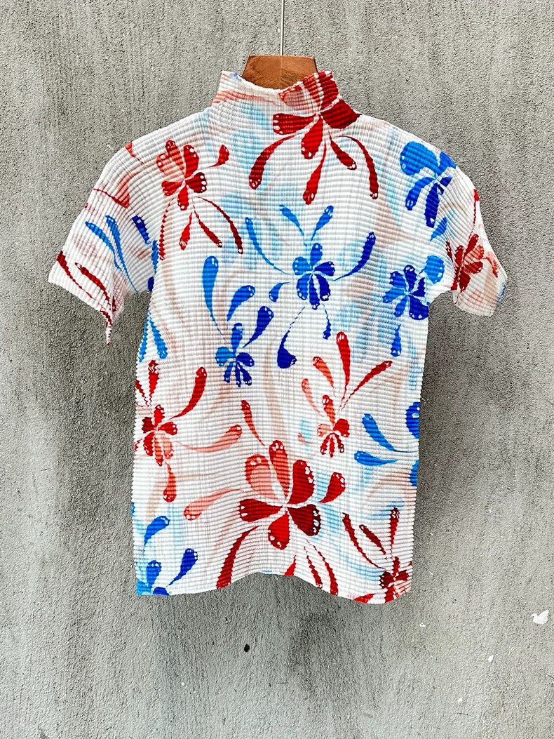 Issey Miyake Issey Miyake size:2 Colorful floral pleated top with short Size XS / US 0-2 / IT 36-38 - 1 Thumbnail