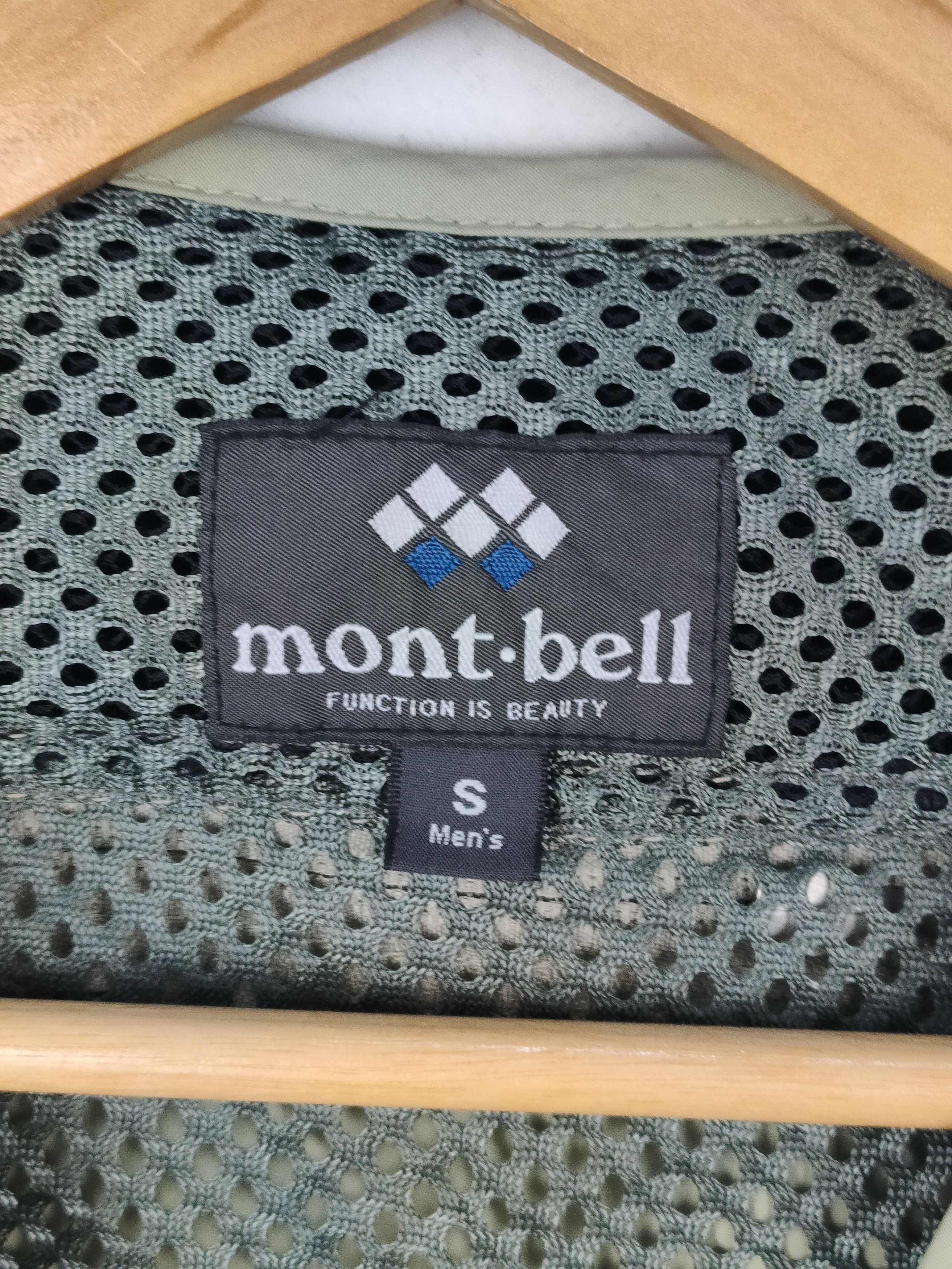 Montbell Montbell multi-pocket mesh fly-fishing vest Size US S / EU 44-46 / 1 - 3 Thumbnail