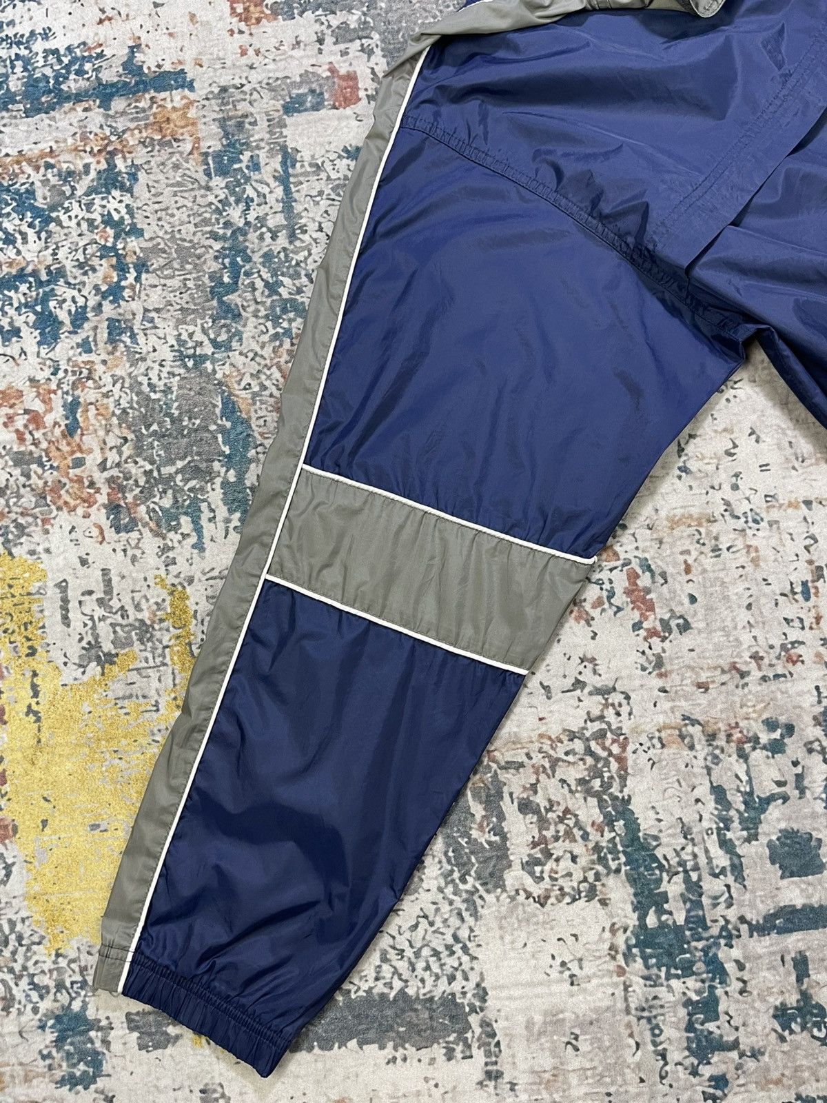 Nike Vintage 90s Nike Spell Out Windbreaker Jacket Size US L / EU 52-54 / 3 - 12 Thumbnail