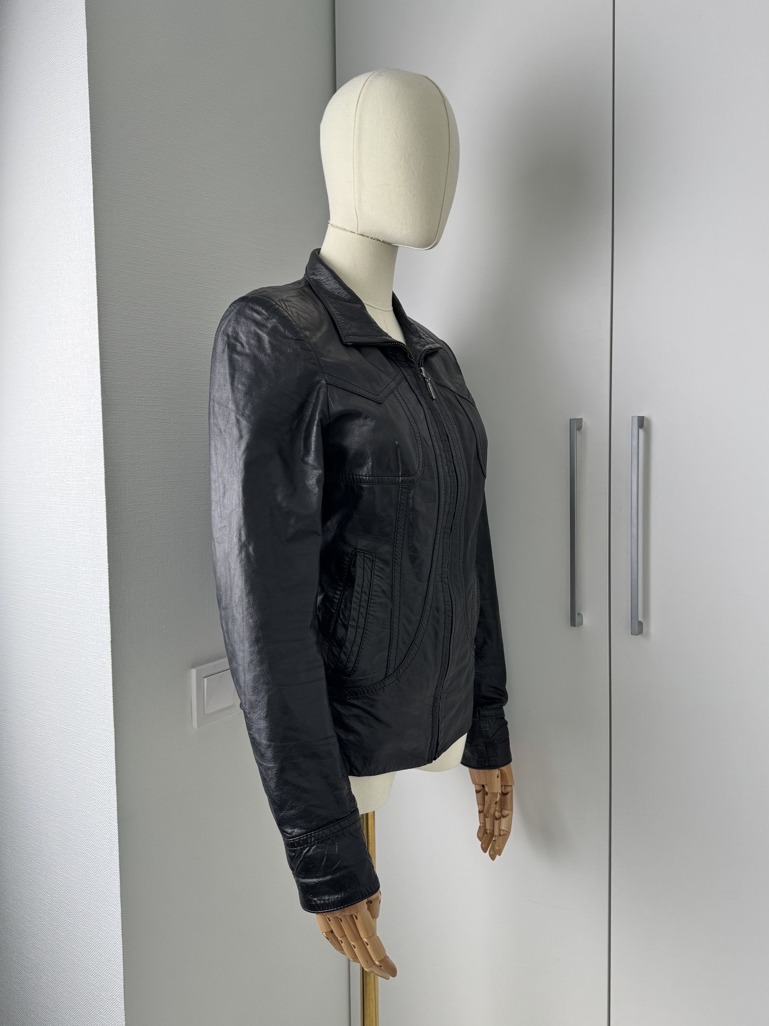 Japanese Brand Y2K Leather Jacket Womens Slim Fit Zip Up Biker Moto Coat Size S / US 4 / IT 40 - 2 Thumbnail