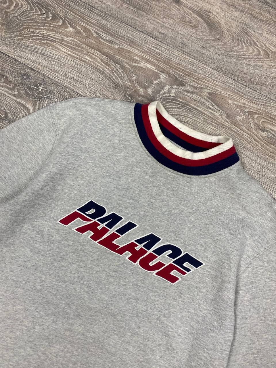Palace Palace Crewneck Sweatshirt Big Logo Size US S / EU 44-46 / 1 - 4 Thumbnail
