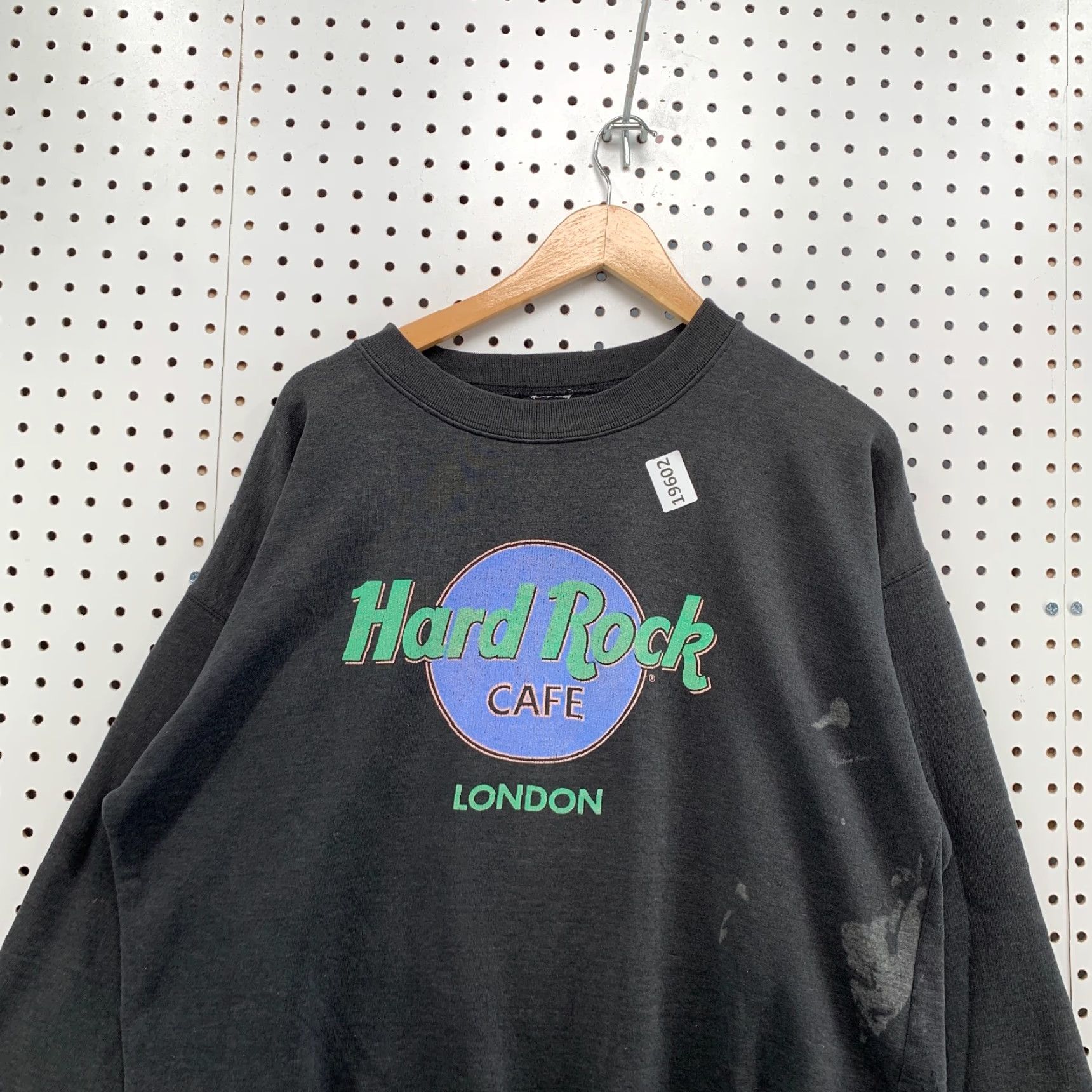 Hard Rock Cafe VINTAGE Hard Rock Cafe Sweatshirt Mens L Black Crew Neck 90s London Distress Pullover 25x28 Size US L / EU 52-54 / 3 - 2 Thumbnail