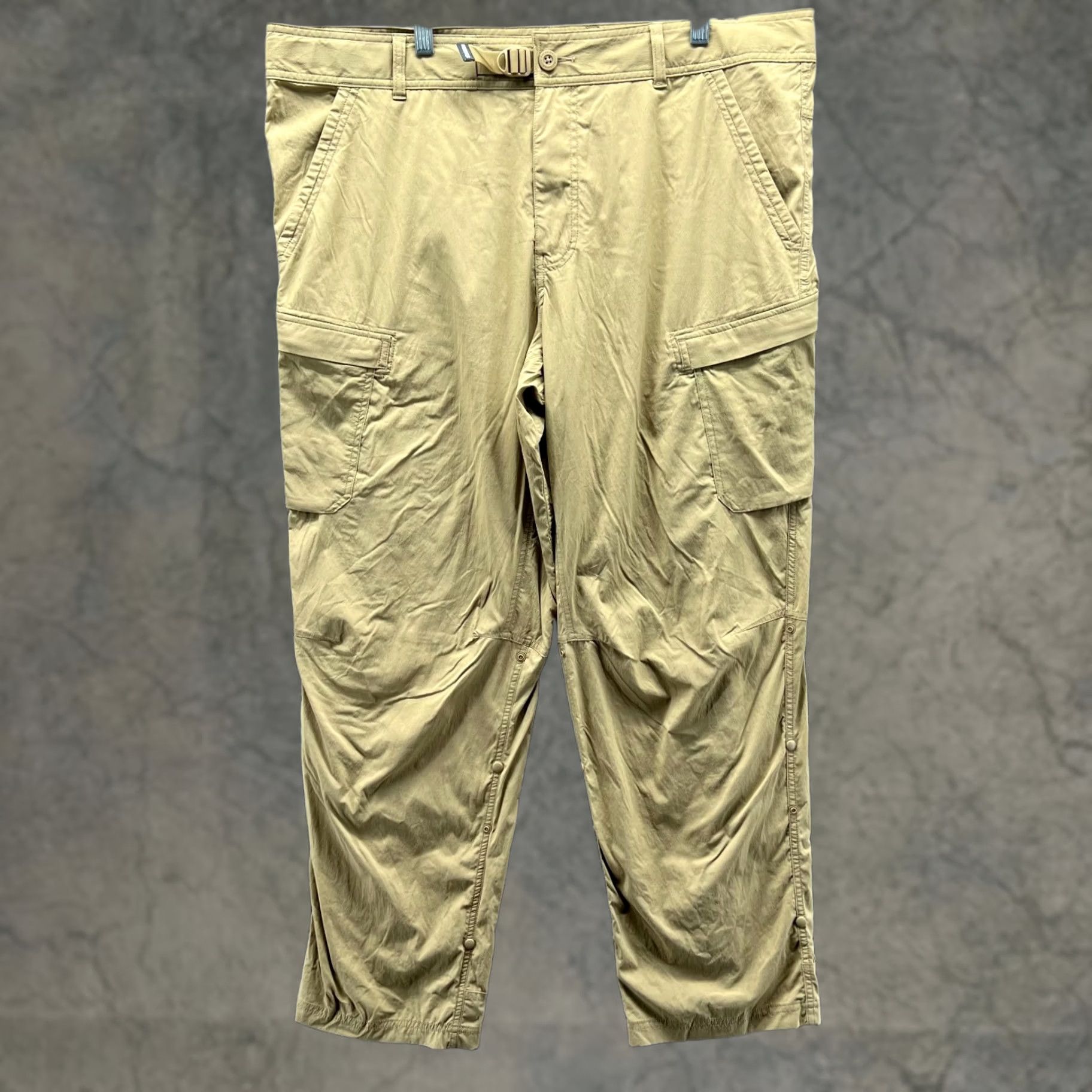 Vintage REI Co-op Pants Mens 40x30 Khaki Cargo Straight Front Beig e Nylon Zip Vintage 131002 Baggy? Size US 40 / EU 56 - 1 Thumbnail