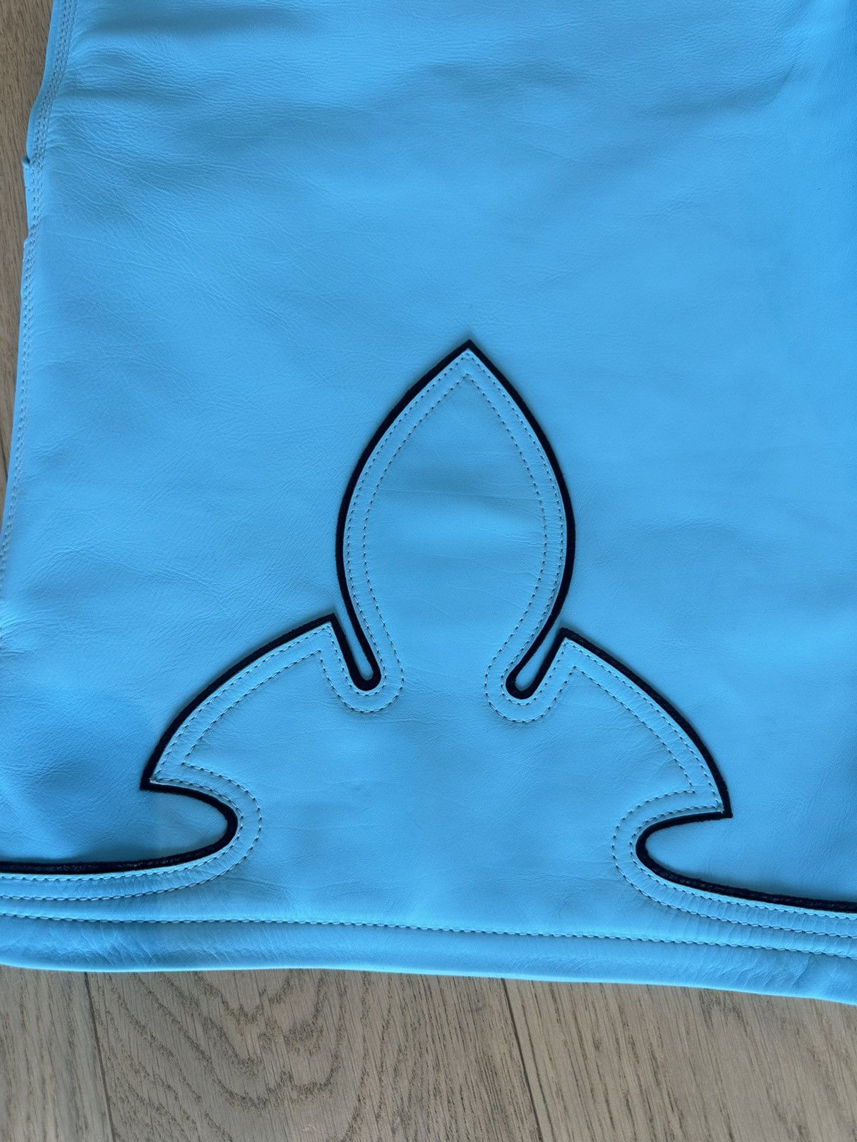 Chrome Hearts CHROME HEARTS NEW TURQUOISE LEATHER SHORTS 36 38 XXXL Size US 36 / EU 52 - 3 Thumbnail