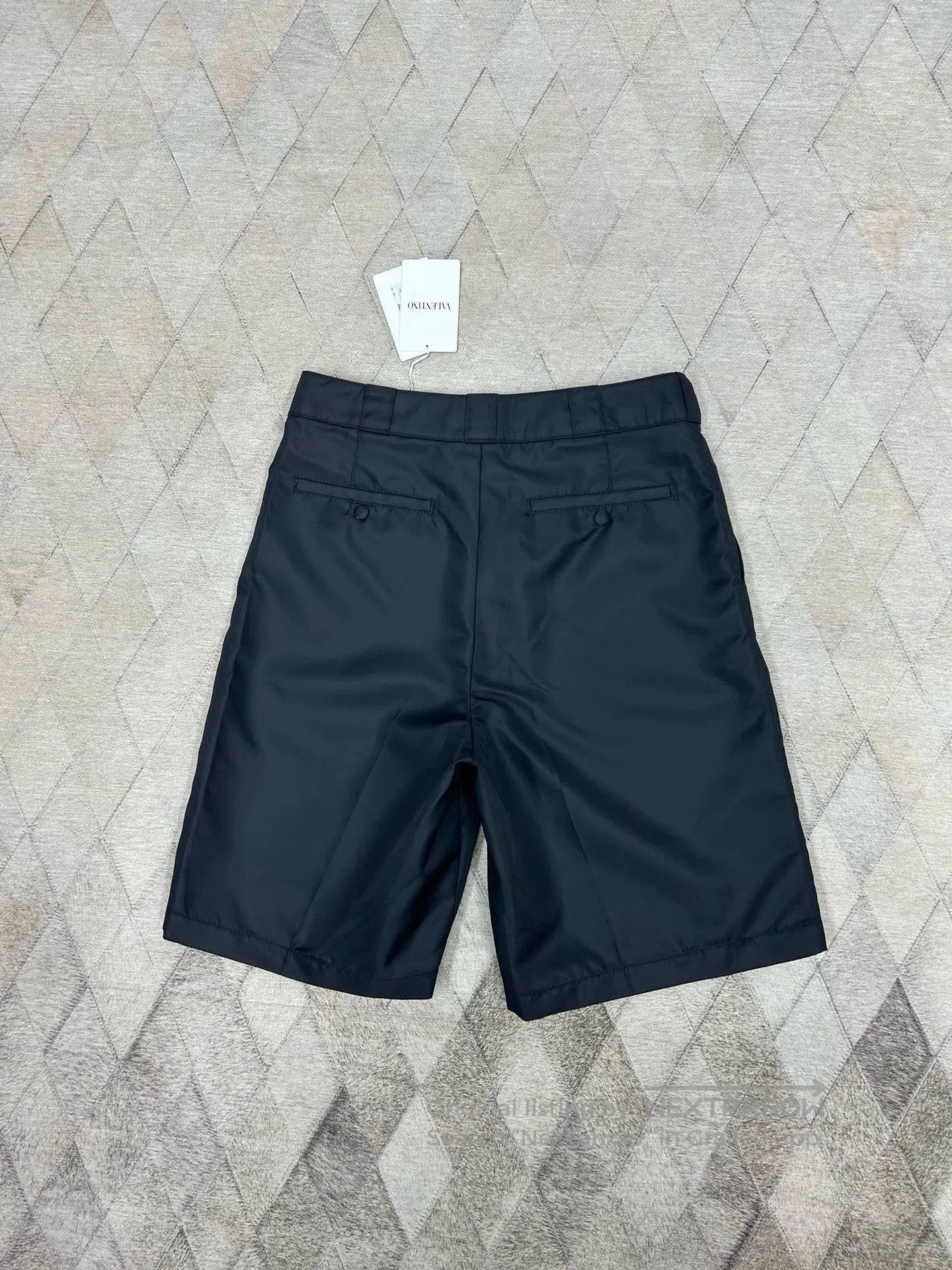 Valentino Valentino Spring Summer Nylon Shorts. Size US 34 / EU 50 - 5 Thumbnail