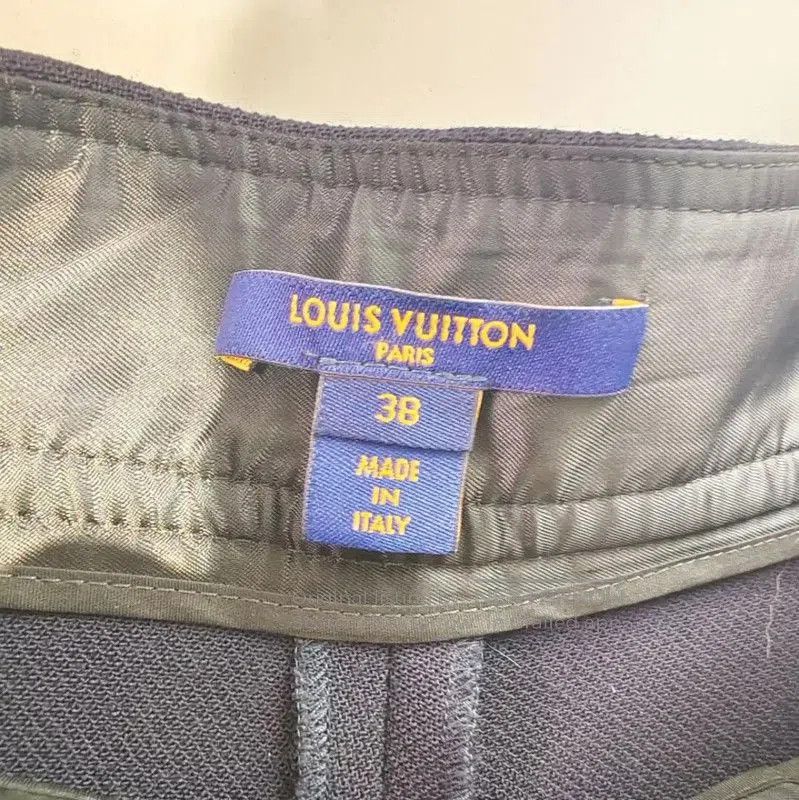 Louis Vuitton Louis Vuitton Black Cotton Women's Shorts . Size 30" / US 8 / IT 44 - 2 Thumbnail