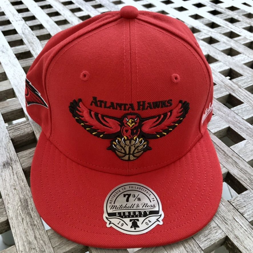 Mitchell & Ness Atlanta Hawks 90s Retro Logo Patch NBA HWC Fitted Hat 7 3/8 Size ONE SIZE - 2 Thumbnail