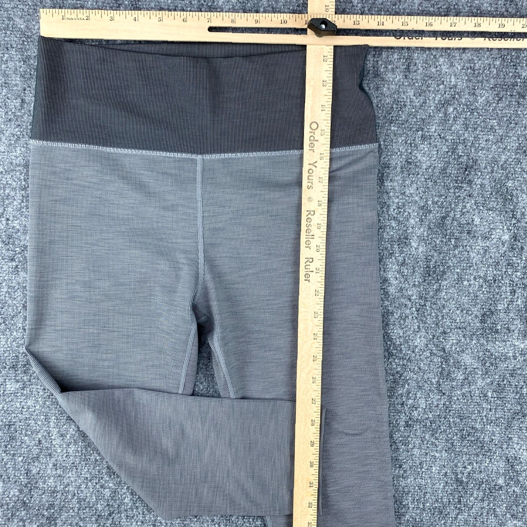 Vuori Vuori Leggings Womens 27 Gray Striped Capri Crop Pull-On Stretch Modified Hem Shirt Size 27" / US 4 / IT 40 - 5 Thumbnail