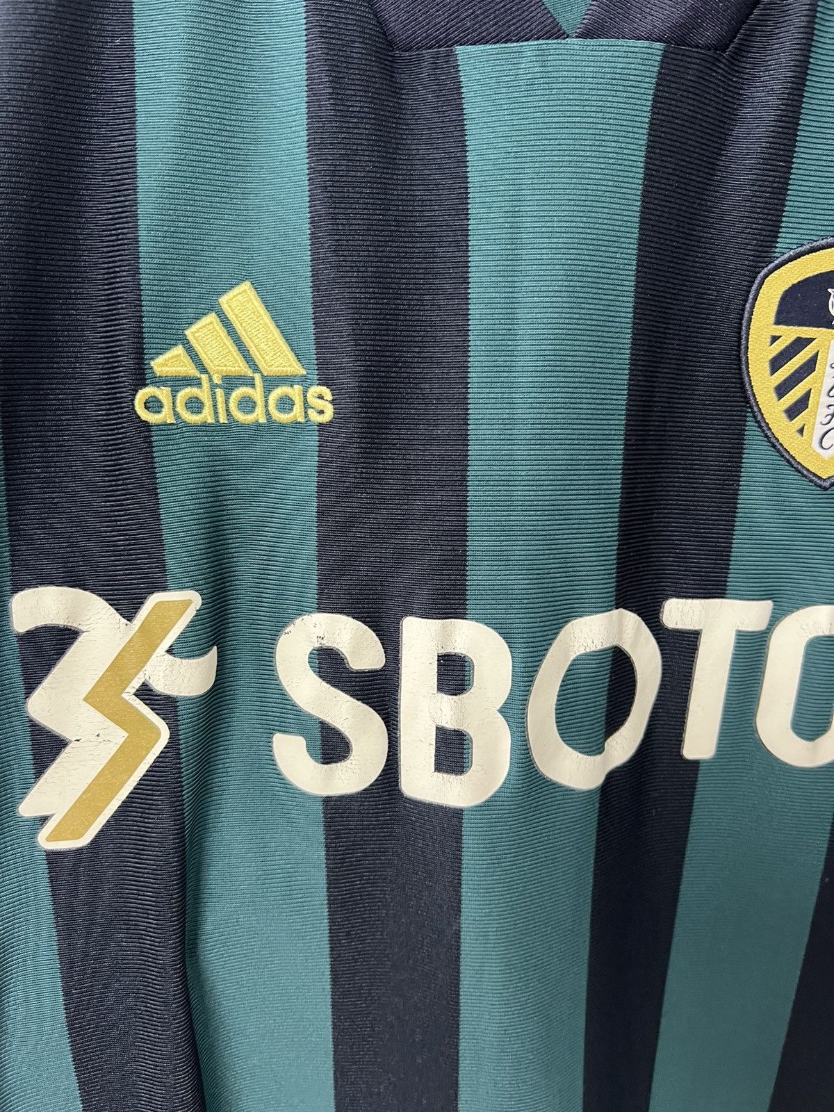 Adidas Leeds United 2020/21 Away Football Shirt Jersey Adidas M Size US M / EU 48-50 / 2 - 12 Thumbnail