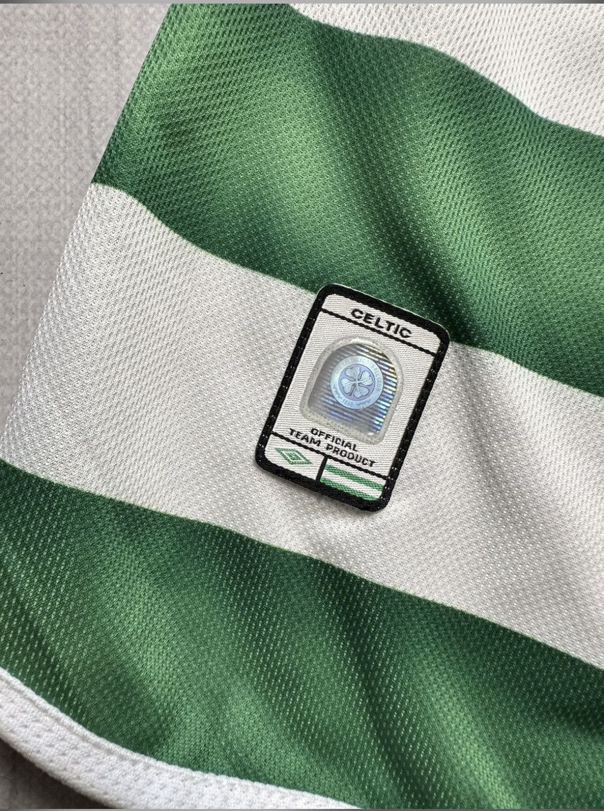 Umbro × Vintage Vintage Umbro Celtic soccer jersey long sleeve size XL Size US XL / EU 56 / 4 - 7 Thumbnail
