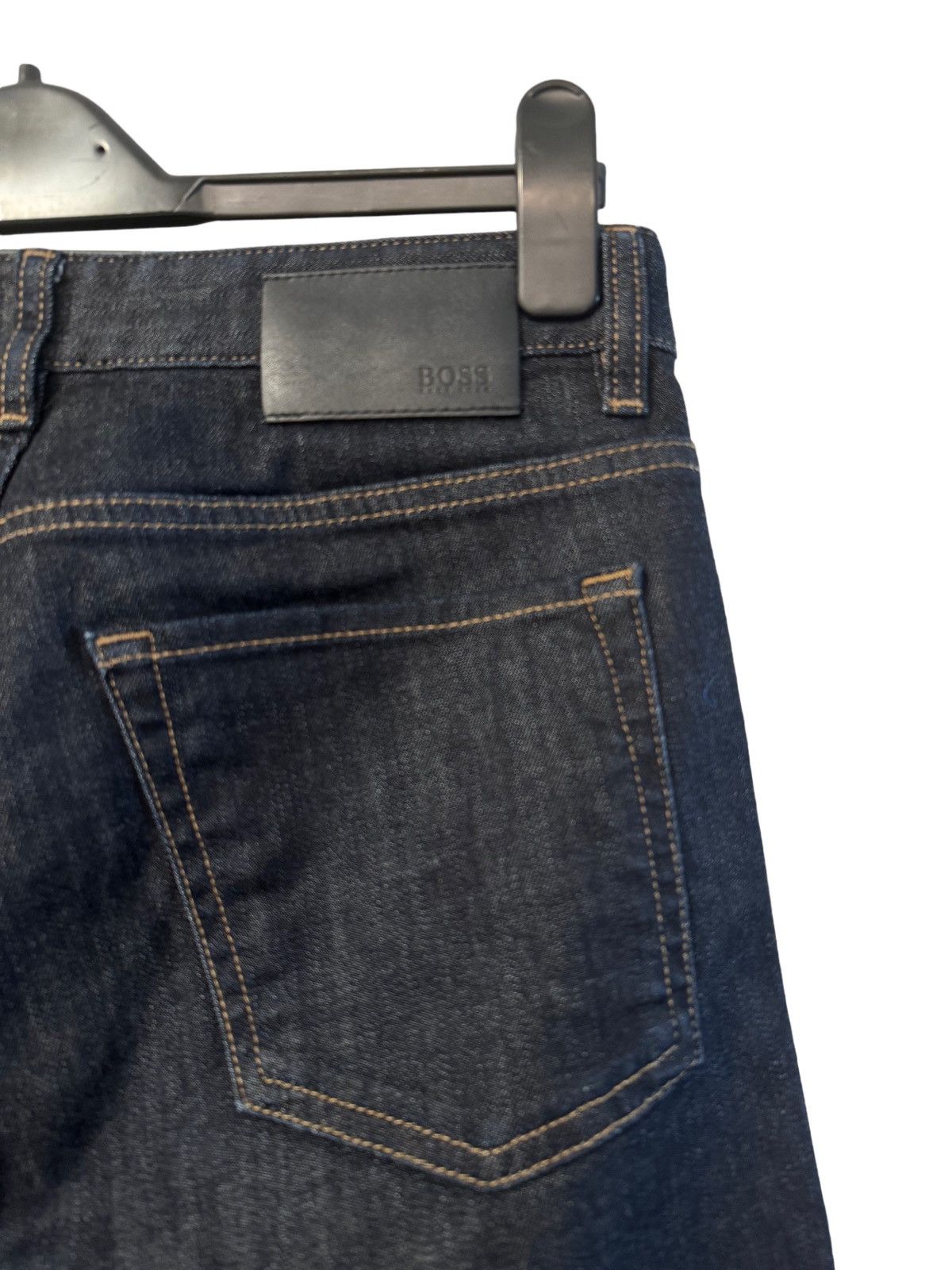 Hugo Boss HUGO BOSS REGULAR-FIT JEANS IN DARK-BLUE COMFORT-STRETCH Size US 32 / EU 48 - 3 Thumbnail