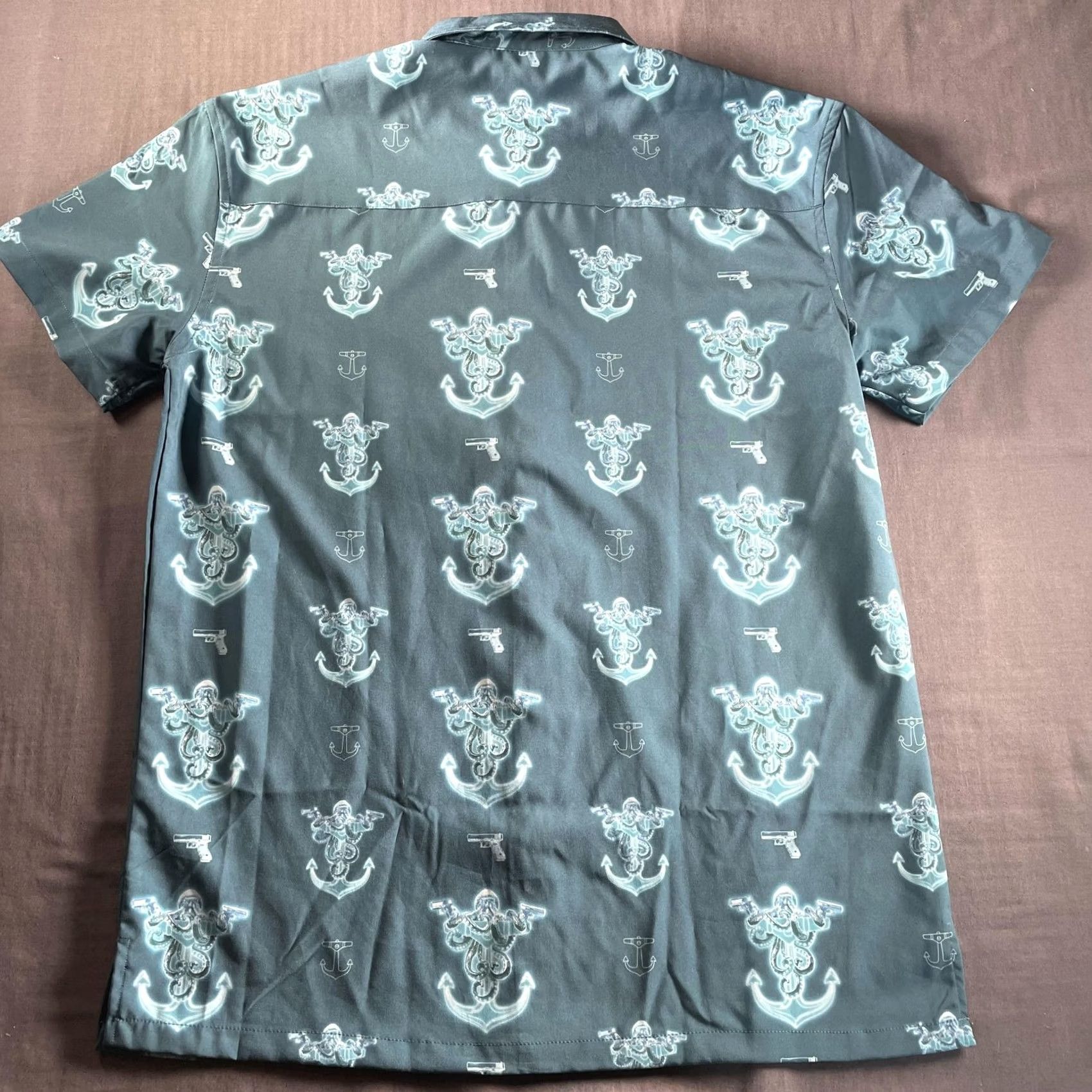 Nautica Retro Rifle Mens Large Blue Glocktopus Octopus Nautical Stretch Button-Up Shirt Size US L / EU 52-54 / 3 - 5 Thumbnail