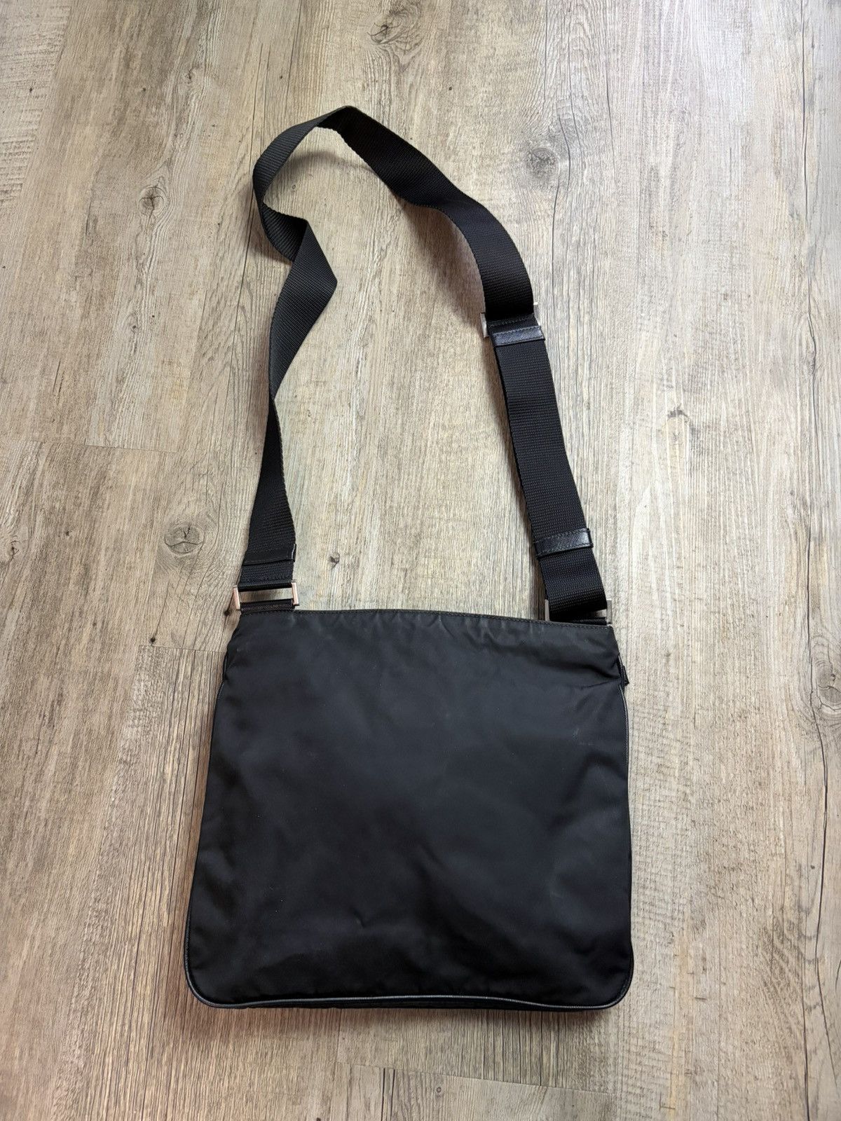 Saint Laurent Paris Saint Laurent Skeleton Kiss Print Canvas Tote Bag in Black Size ONE SIZE - 3 Thumbnail