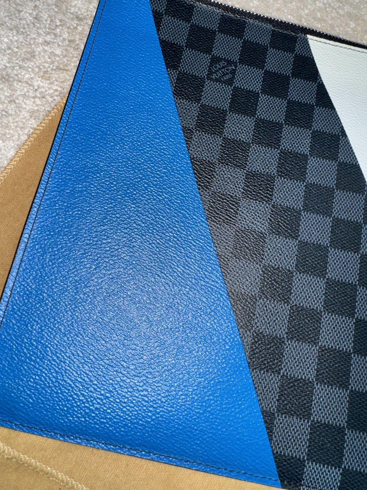 Louis Vuitton LOUIS VUITTON x AMERICA’S CUP CLUTCH BAG *RARE* Size ONE SIZE - 14 Thumbnail