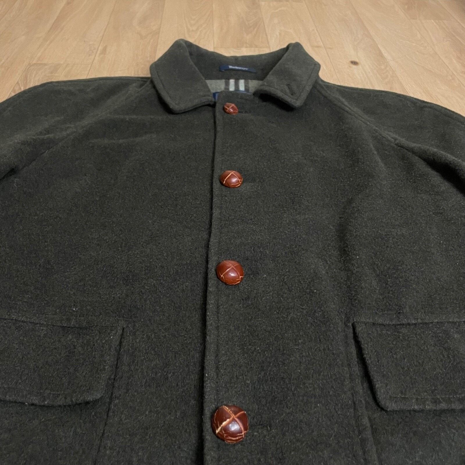 Burberry VINTAGE Burberry coat nova check virgin wool green olive Size US M / EU 48-50 / 2 - 9 Thumbnail