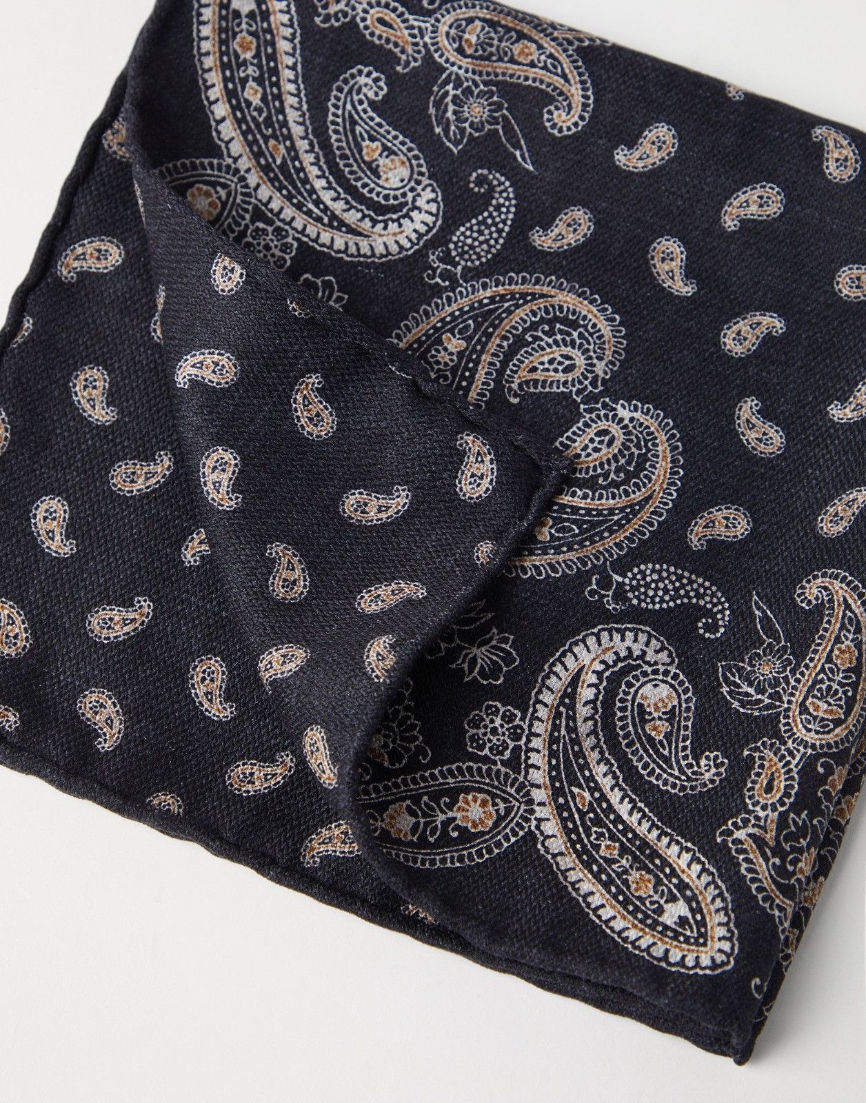 Brunello Cucinelli o1la1rc1a0326 Size: OS / Pocket Square in Multicolor Size ONE SIZE - 2 Thumbnail