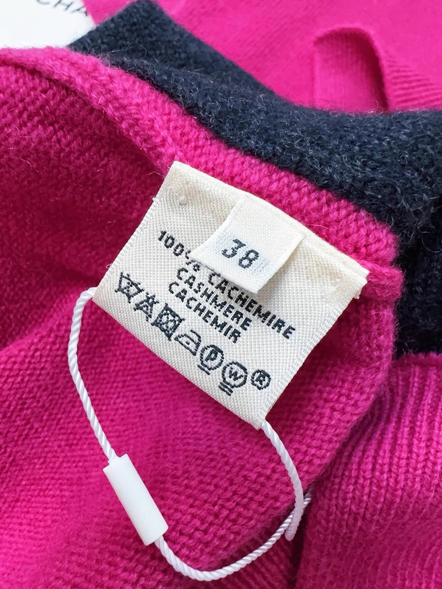 Hermes Hermes women's fuchsia & purple Vneck cashmere dress size 38 Size S / US 4 / IT 40 - 5 Thumbnail