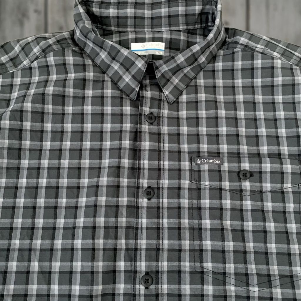 Vintage Columbia Performance Shirt Mens XL Gray Outdoor Hiking Lightweight Pocket Check Size US XL / EU 56 / 4 - 1 Thumbnail