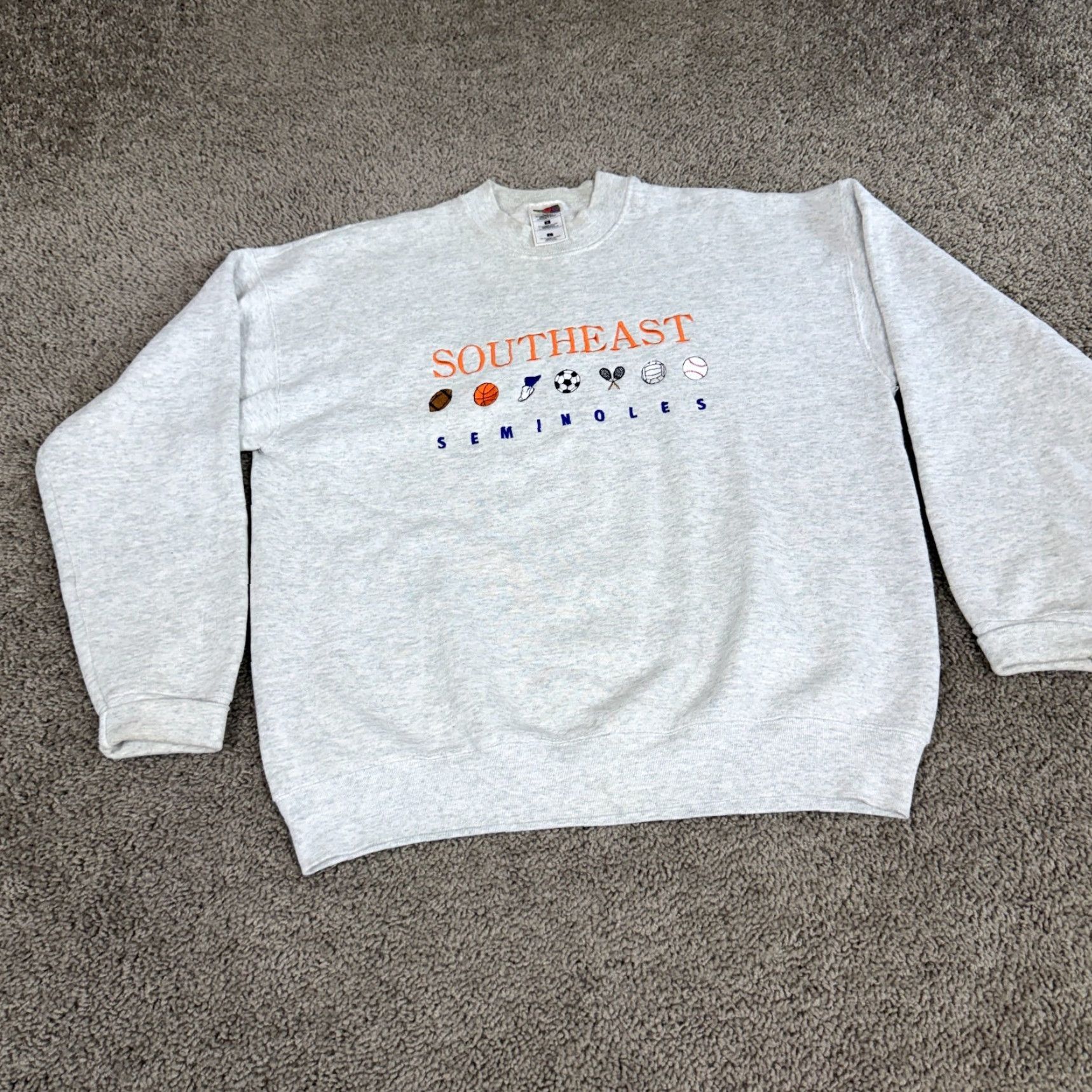 Fruit Of The Loom VINTAGE Southeast Seminoles Sweatshirt Mens XL Gray Cotton Polyester Fleece Embroidered Logo 90s 90s Sports Pullover Crew Neck Sweatshirt clue Size US XL / EU 56 / 4 - 2 Thumbnail