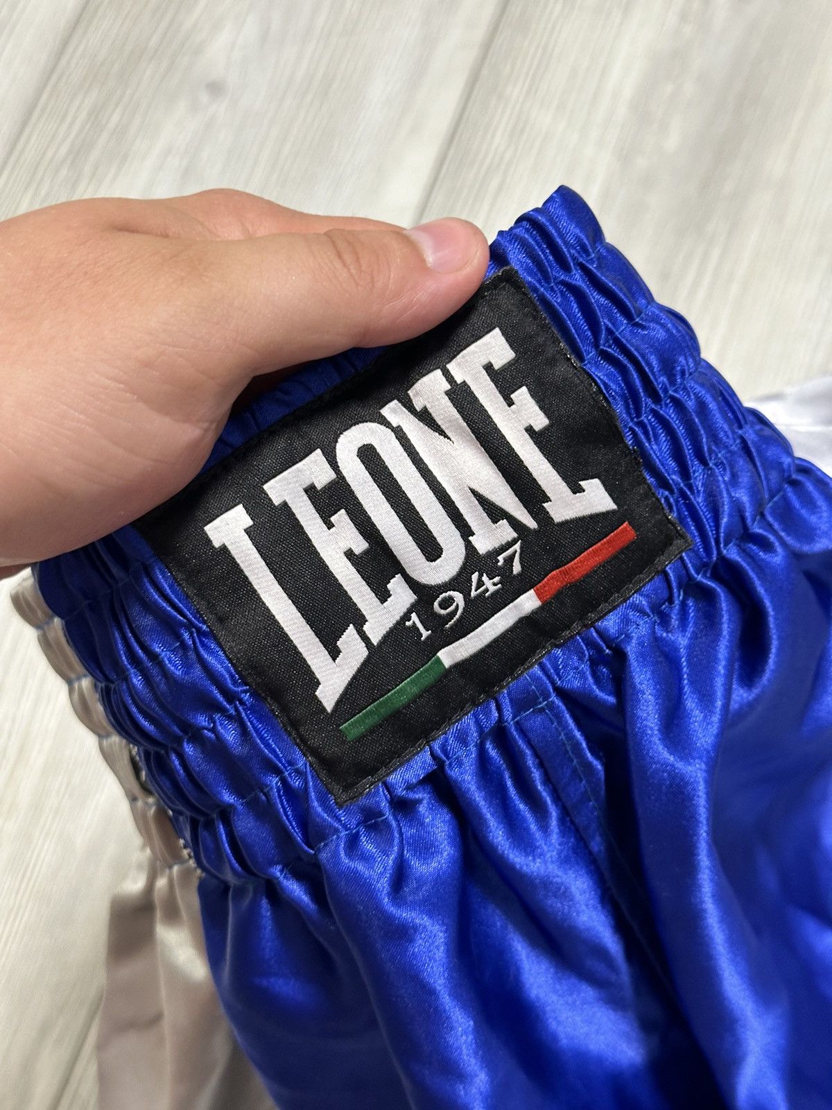 Vintage New Leone Bilateral Muay Thay Boxing Shorts Size US 34 / EU 50 - 3 Thumbnail