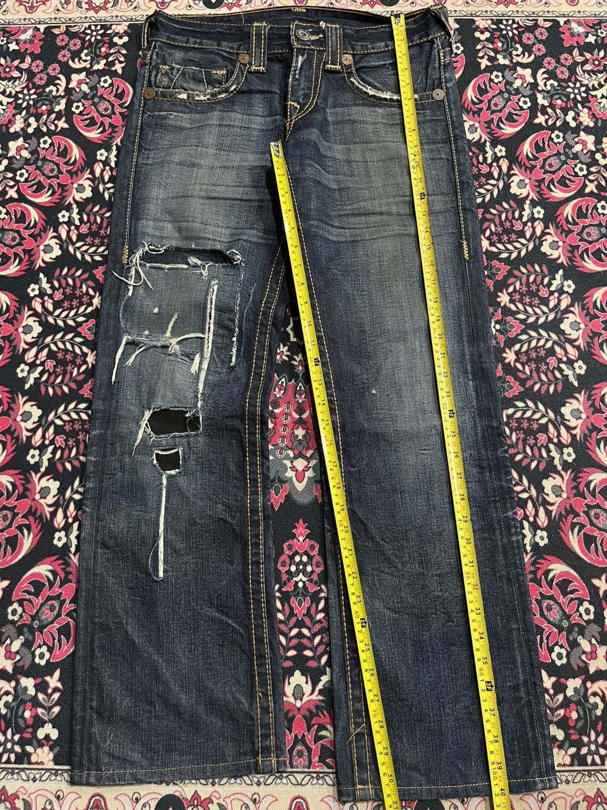 True Religion Vintage True Religion Dark Blue Distress Heavy Whisker Jeans Size US 30 / EU 46 - 11 Thumbnail