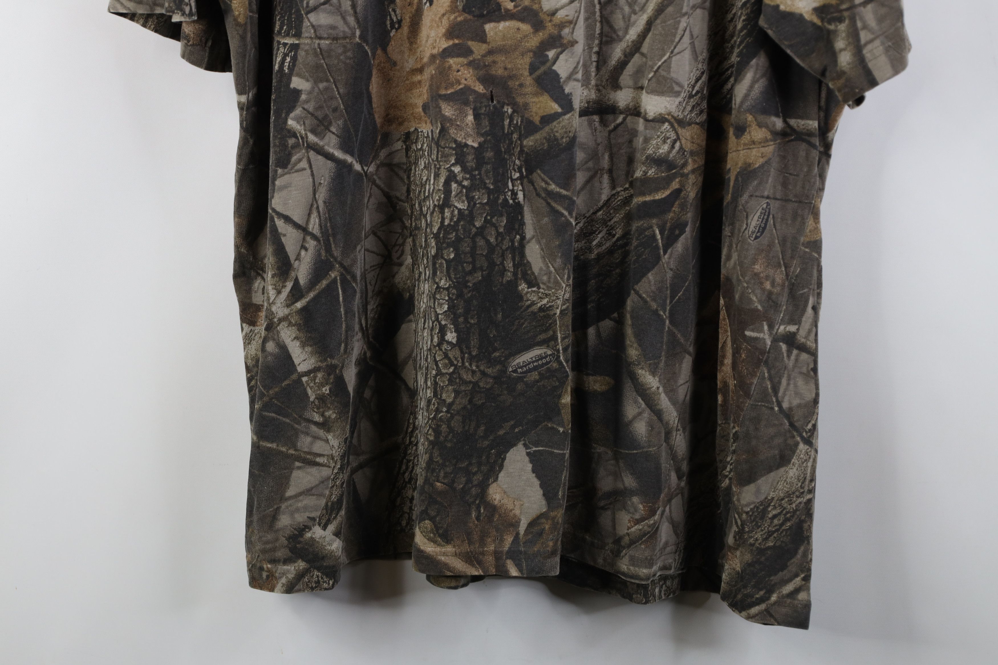 Vintage Vintage 90s Y2K Streetwear Camouflage Pocket T-Shirt Size US XL / EU 56 / 4 - 15 Thumbnail