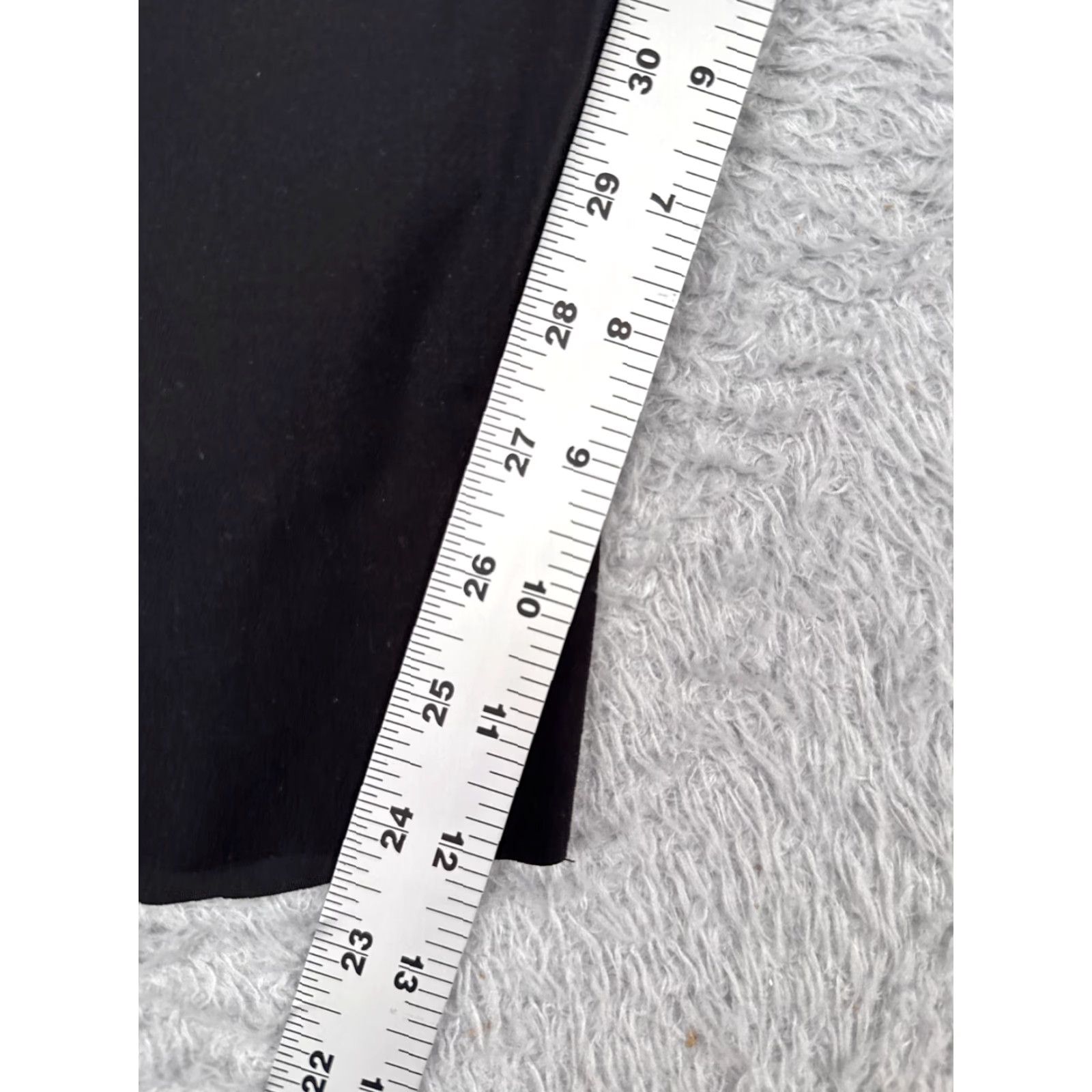Guess GUESS Shorts Women L Polyester Spandex Pockets Yoga Gym 12" Casual Black Size 36" / US 14 / IT 50 - 7 Thumbnail