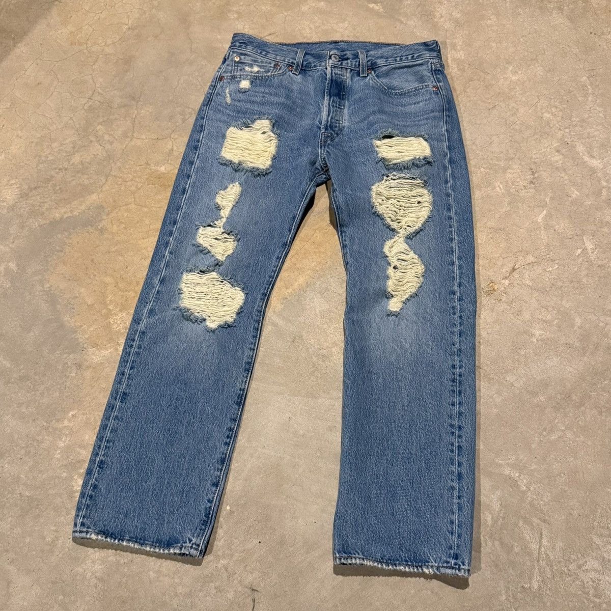 Levi's Levi’s 501 Distressed Thrashed Jeans Skater Grunge ERD Y2K Size US 32 / EU 48 - 2 Thumbnail