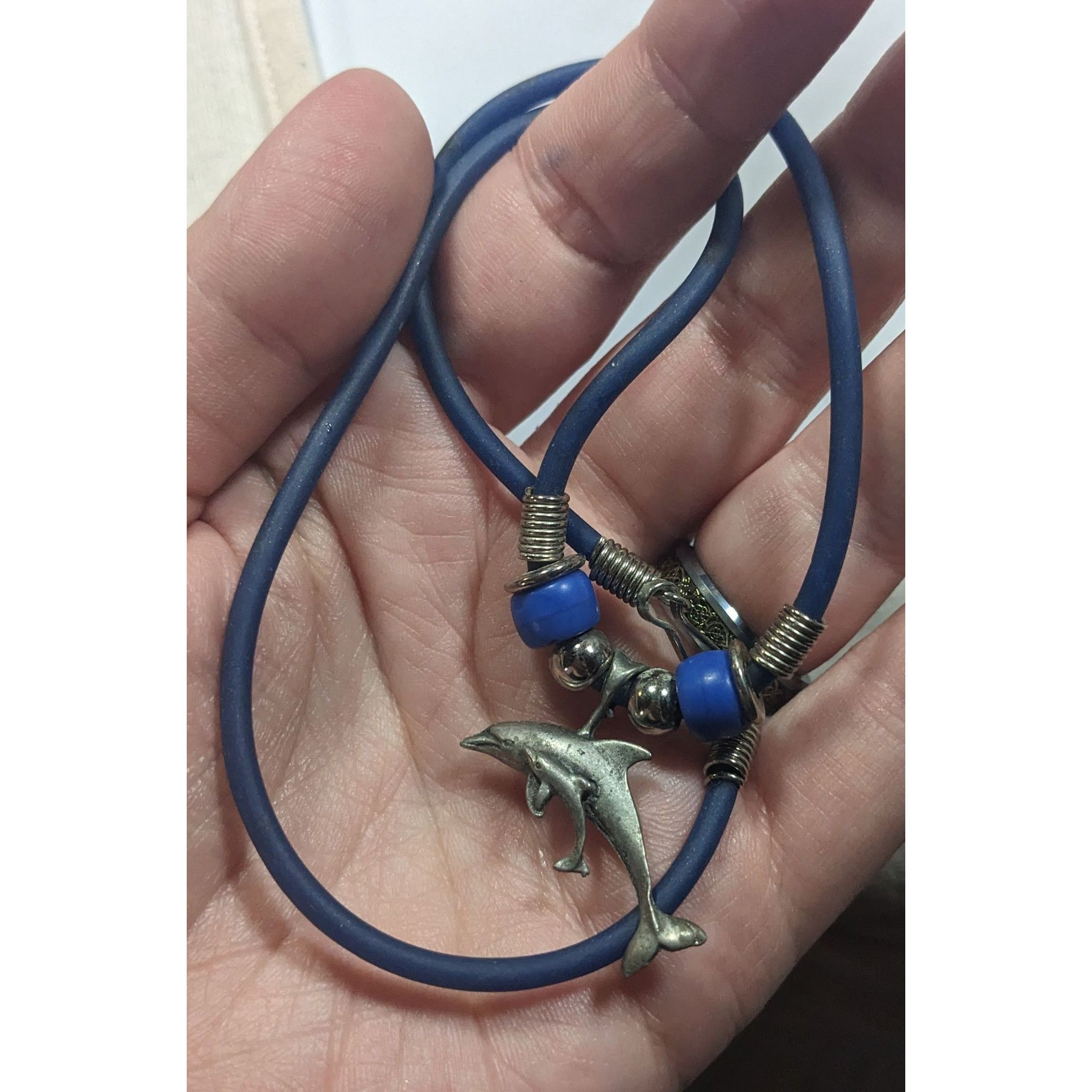 Other Vintage 90s Dolphin Necklace Silver Tone On Blue Rubbery Cor Size ONE SIZE - 5 Thumbnail