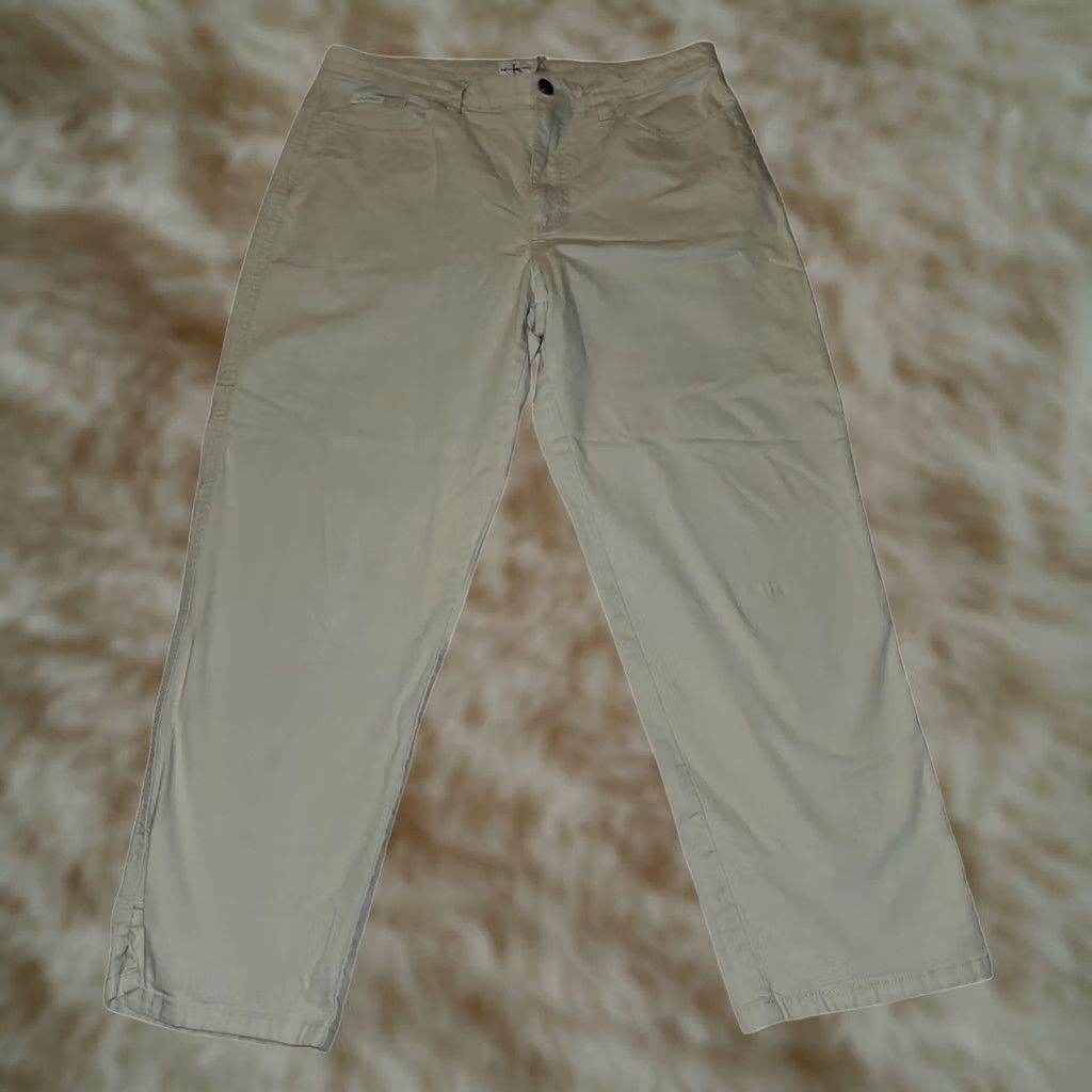 Calvin Klein VINTAGE Calvin Klein Jeans Capris Women 12 High Rise Cream Stretch Casual Classic Size 34" / US 12 / IT 48 - 1 Thumbnail
