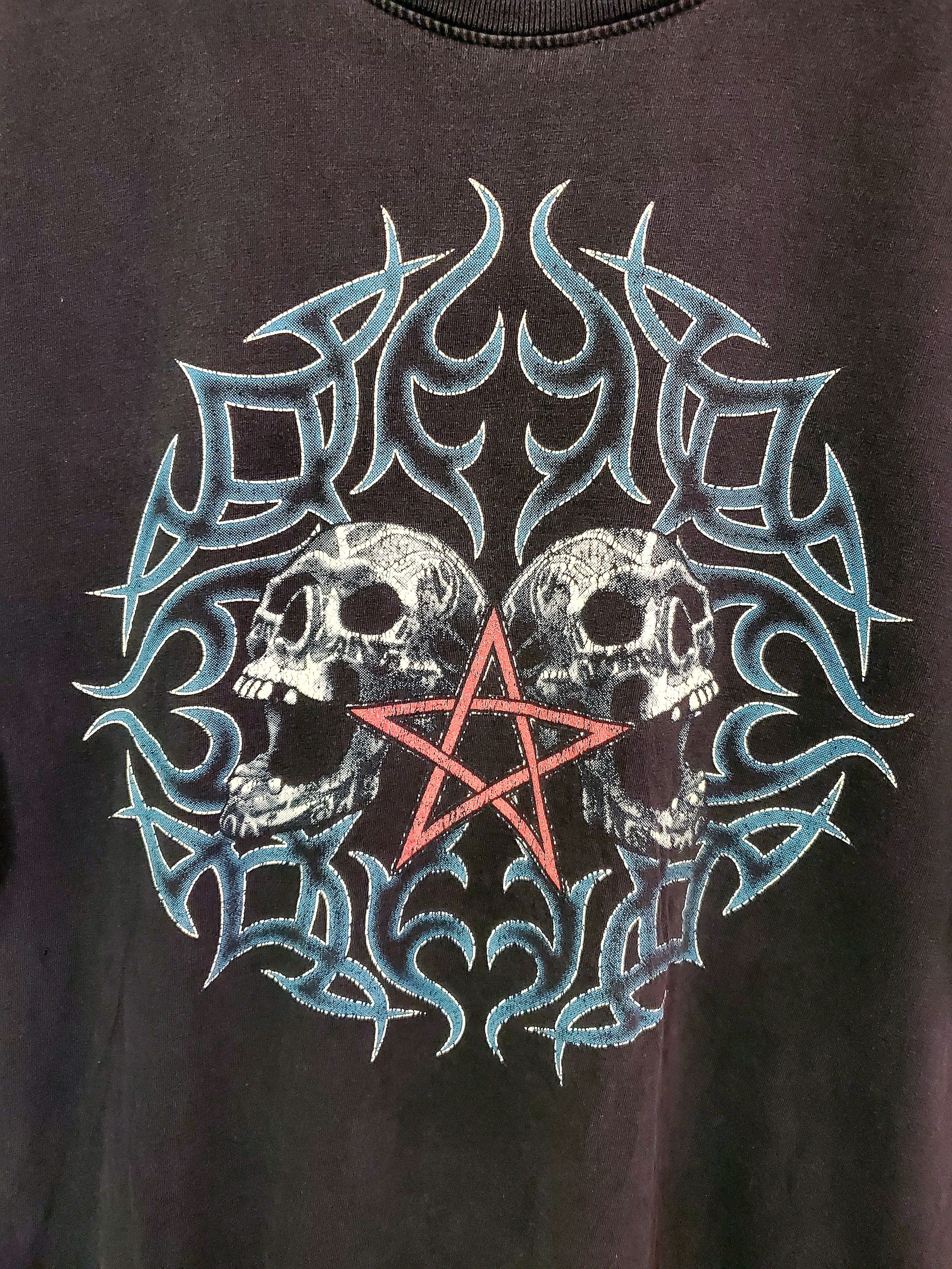 Band Tees × Vintage Vintage 90s Skull and Bones v2k Tshirt size Xl Size US XL / EU 56 / 4 - 3 Thumbnail