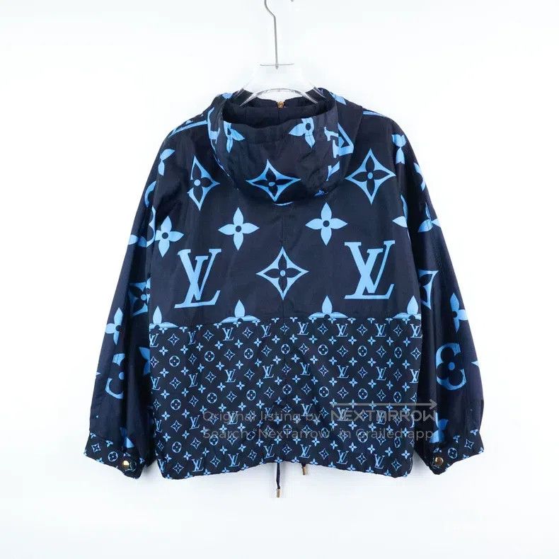 Louis Vuitton Louis Vuitton Blue presbyopic hooded jacket Size XXS / US 00 / IT 34 - 2 Thumbnail