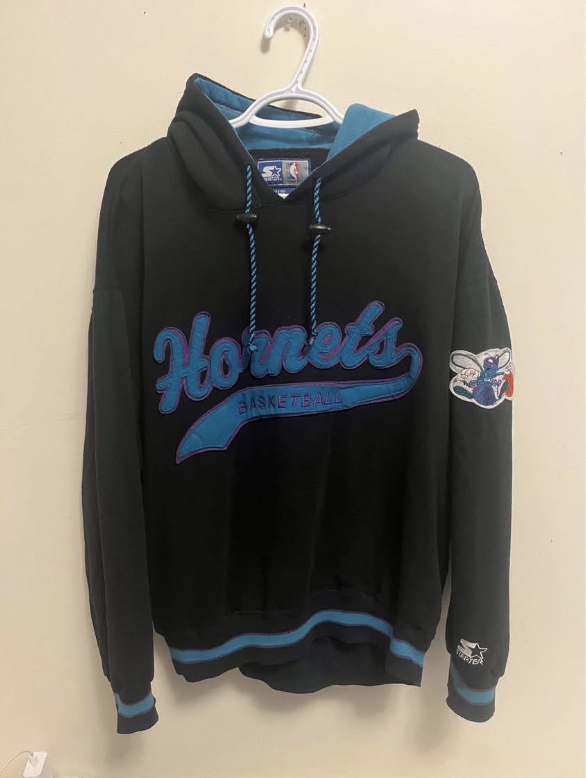 Starter 90s Charlotte Hornets Starter Script Hoodie Size US M / EU 48-50 / 2 - 1 Thumbnail