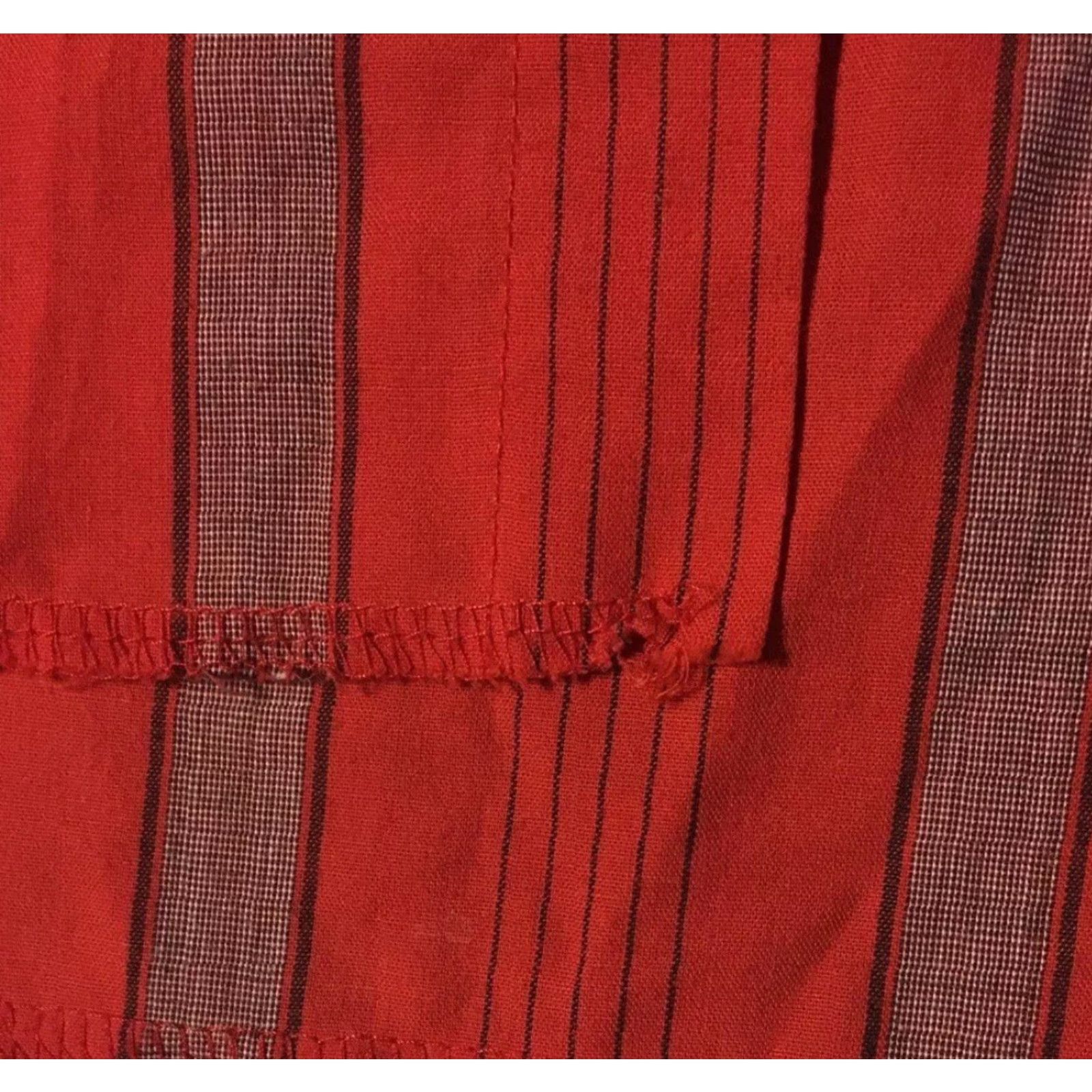 Wrangler VINTAGE Wrangler Striped Pearl Snap Shirt M 16-35 Red Cotton Button-Up Casual Men Square Collared Rodeo 70s 80s Southwestern USA Mens Size US M / EU 48-50 / 2 - 4 Thumbnail
