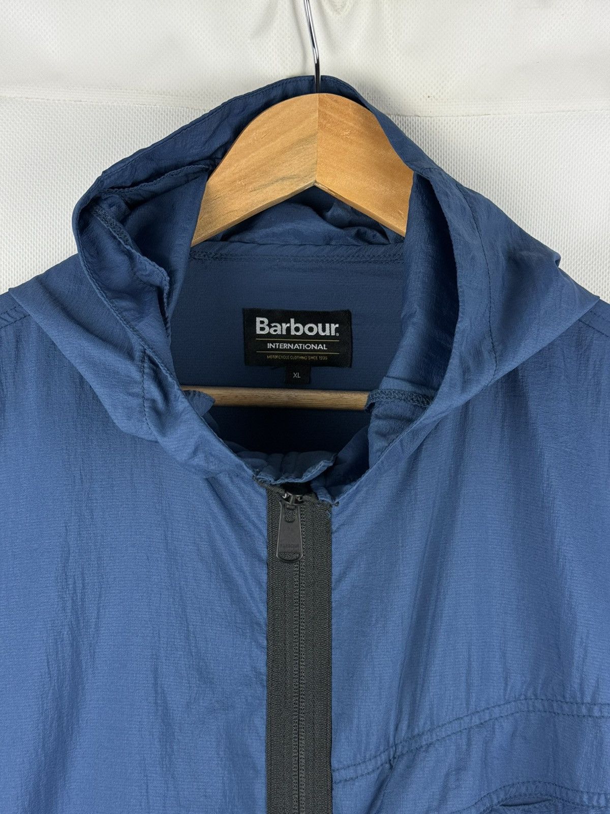 Barbour Barbour International Full Zip Hooded Windbreaker Jacket Size US XL / EU 56 / 4 - 10 Thumbnail