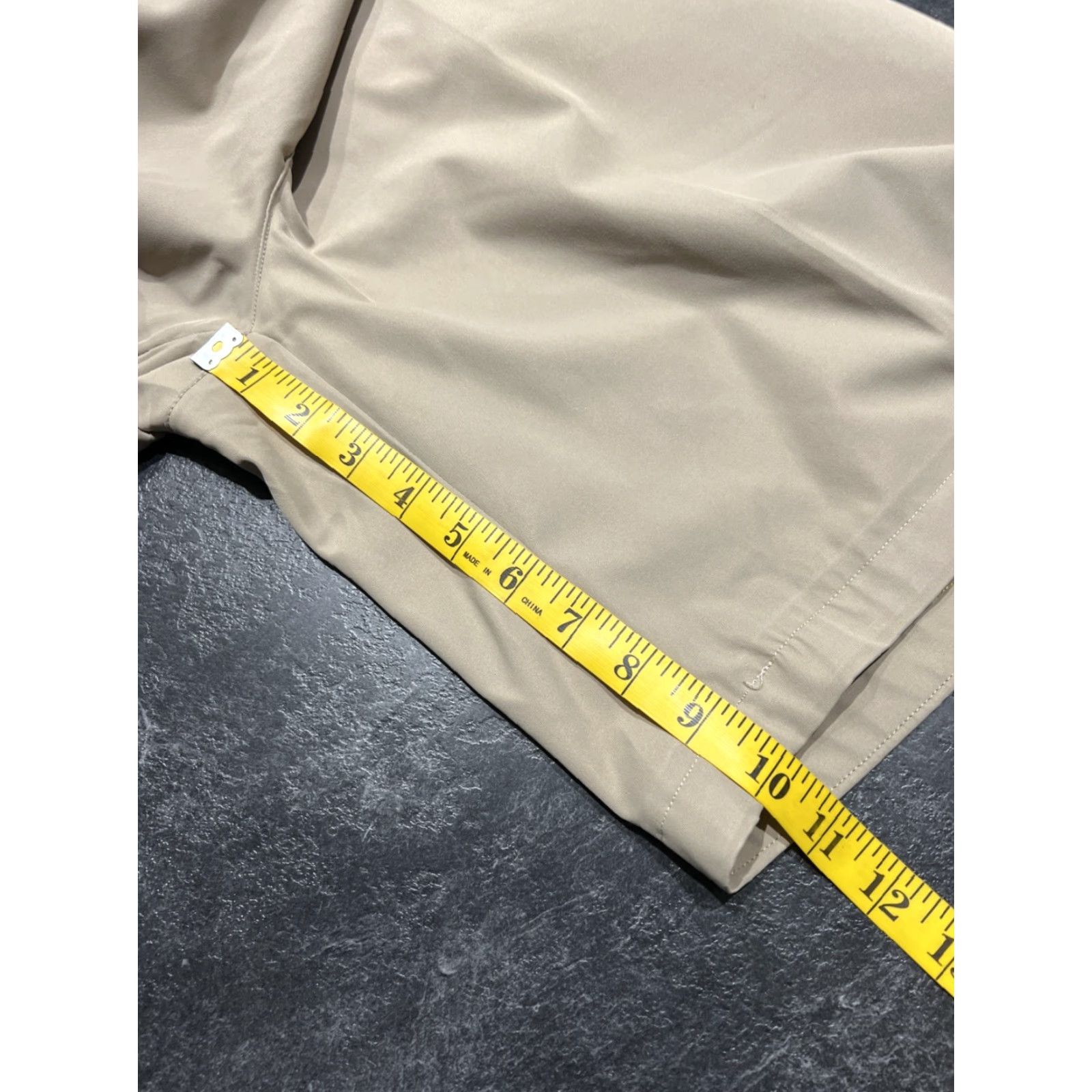 Vintage DENNIS Mens M42 Khaki Flat Front Stretch Twill Shorts Polyester Size US 42 / EU 58 - 5 Thumbnail
