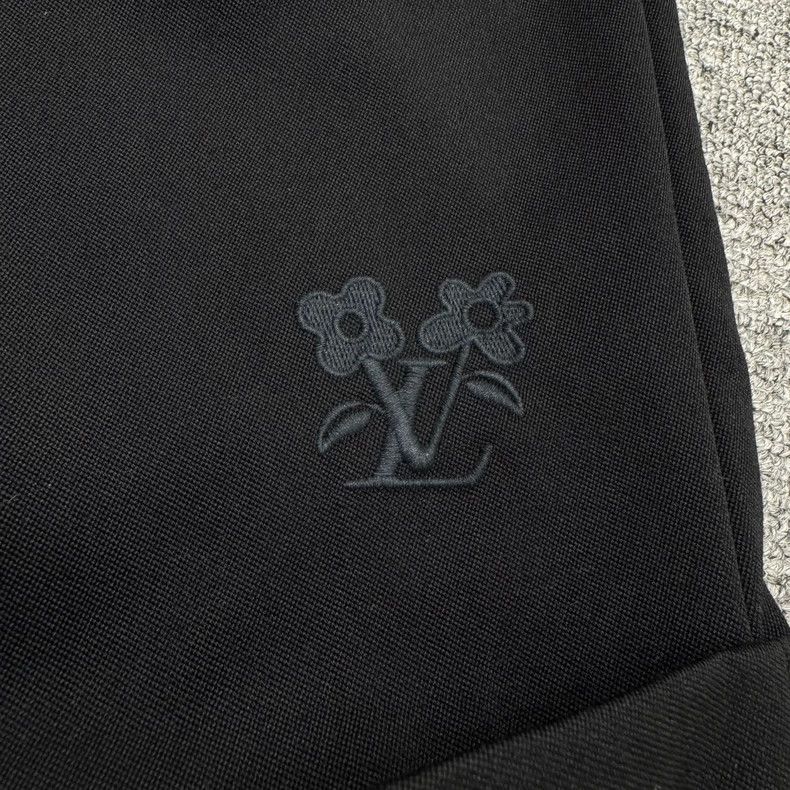 Louis Vuitton Louis Vuitton size US 48 Co-branded suit shorts 2501-Nextar Size US 32 / EU 48 - 5 Thumbnail