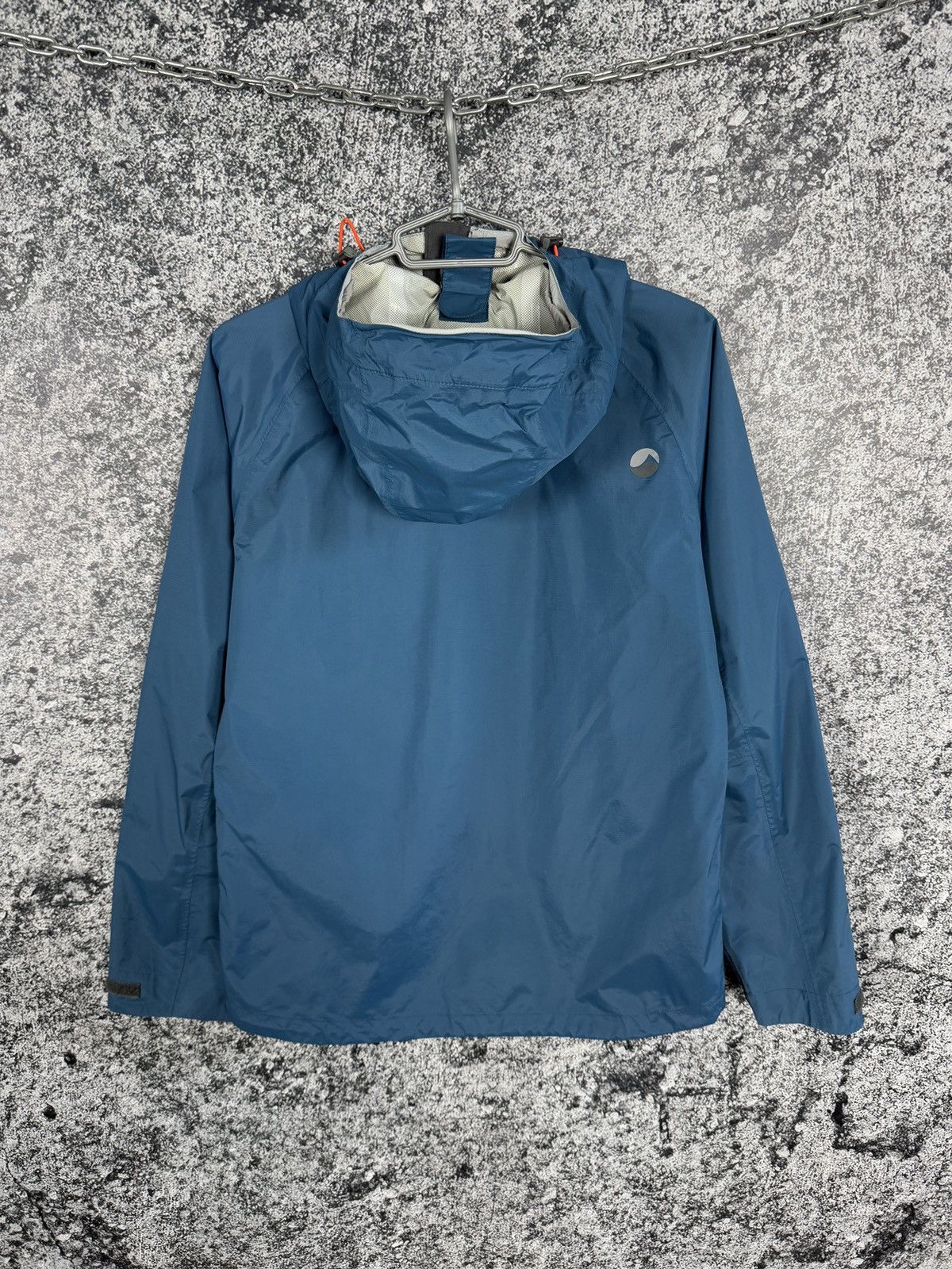 Montane Montane Nylon Lightweight Jacket Windbreaker Outdoor Size S Size US S / EU 44-46 / 1 - 13 Thumbnail