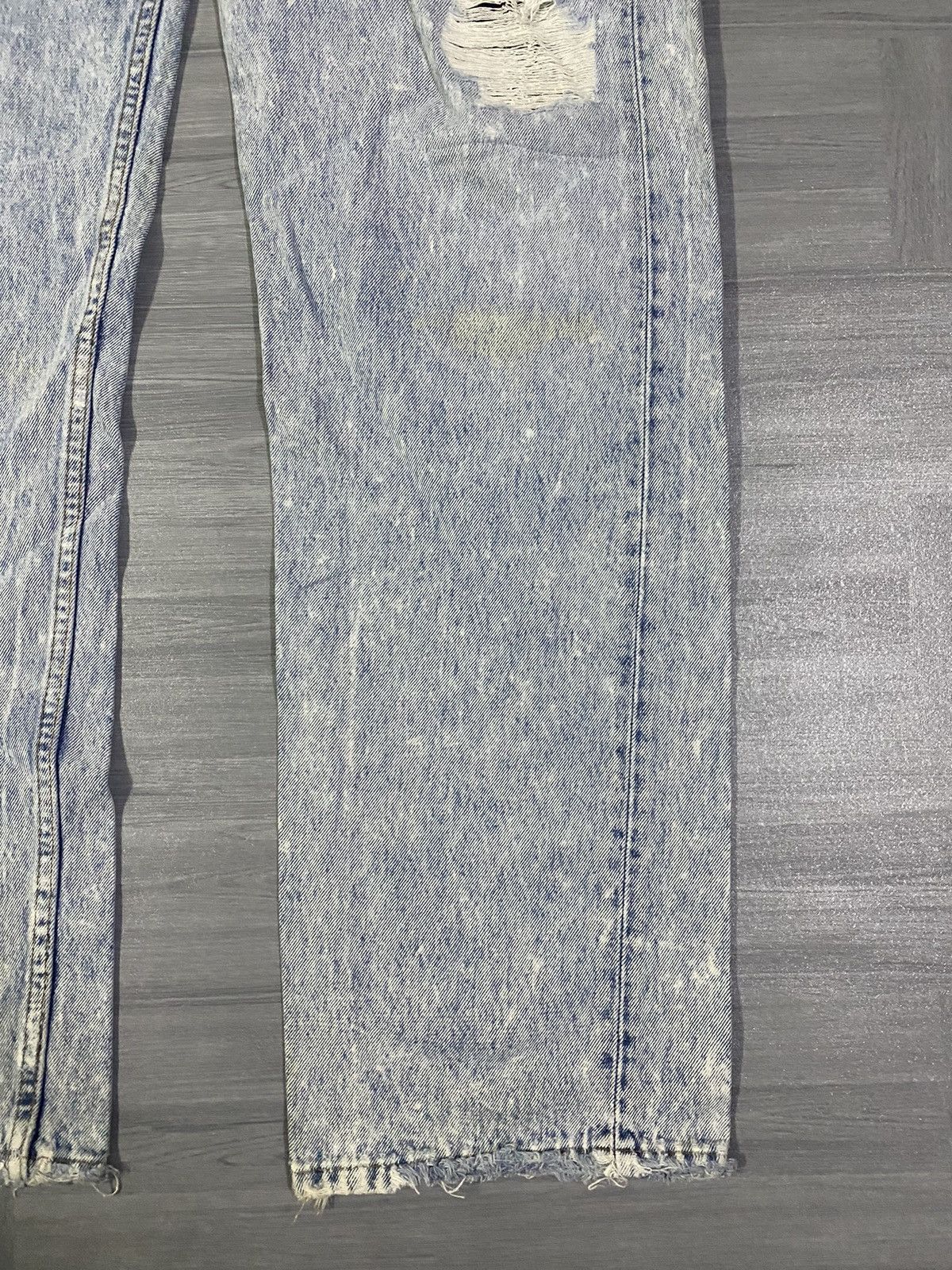 Levi's Vintage USA Levis 501 Distressed Light Wash Jeans Size US 40 / EU 56 - 6 Thumbnail