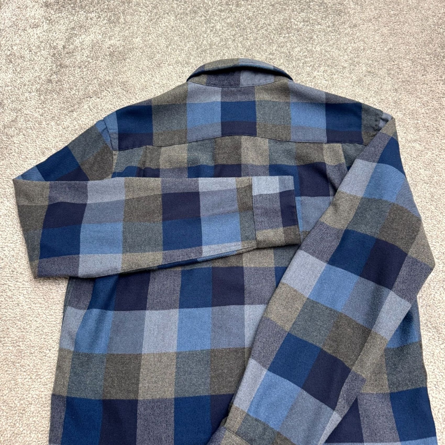 Vintage 7 Diamonds Shirt Mens Medium Blue Gray Buffalo Plaid Flannel Button Down Casual Workwear Western Size US M / EU 48-50 / 2 - 4 Thumbnail
