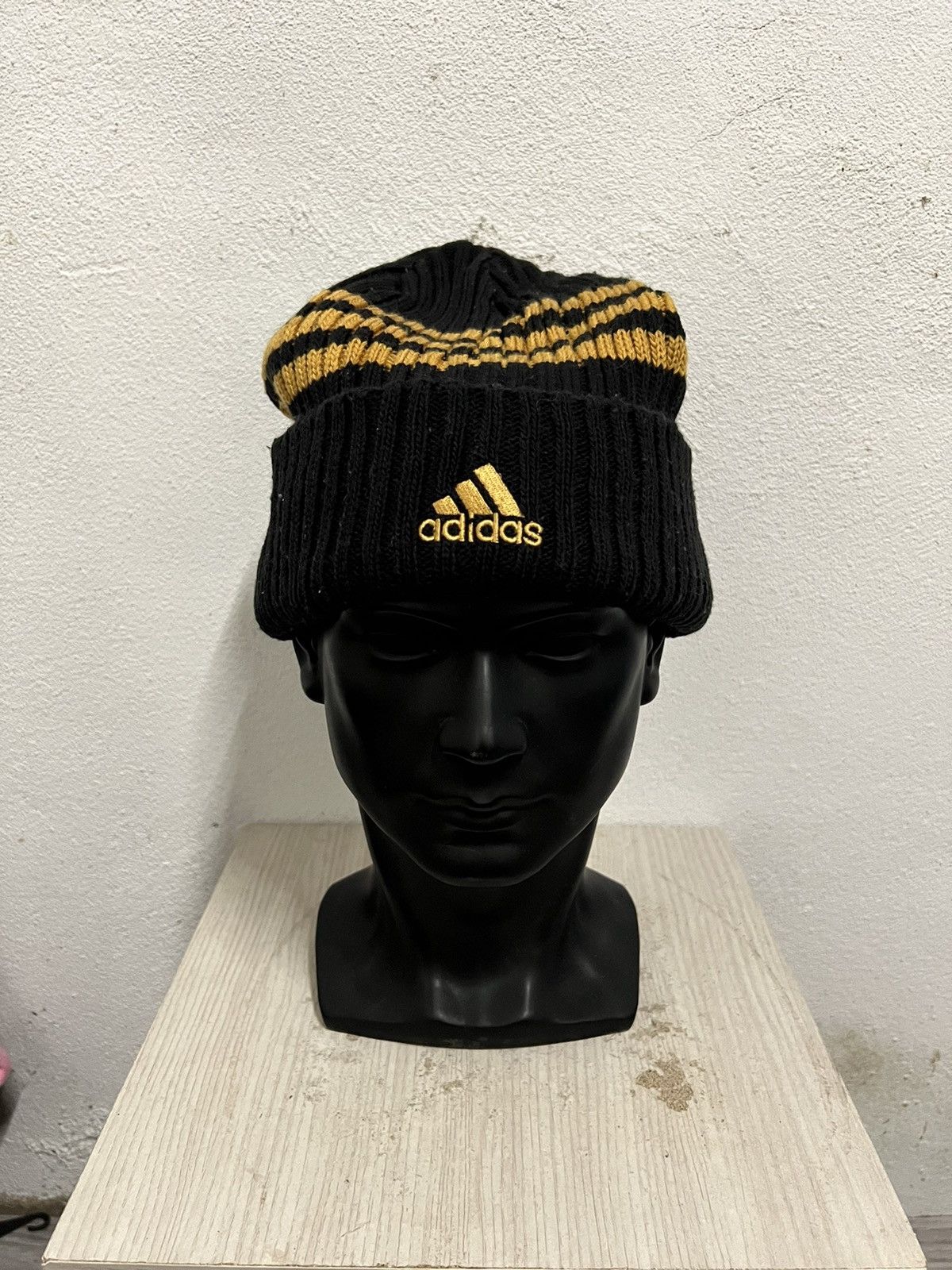 Adidas × Vintage Vintage Adidas Big Logo Beanie Hat Size ONE SIZE - 2 Thumbnail