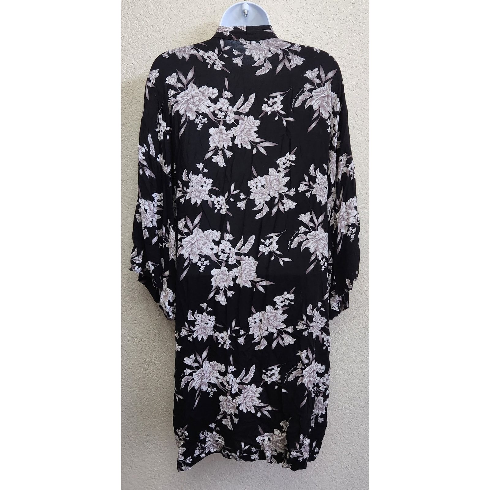 Other Spiritual Gangster Black Tan Floral Print Kimono OS Size ONE SIZE - 4 Thumbnail