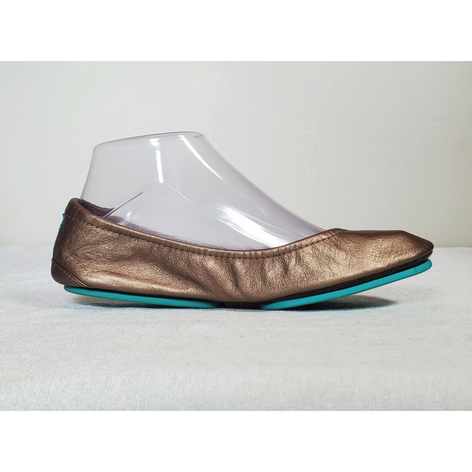 Vintage Tieks Ballet Flats Metallic Bronze w/ Box Women's US 7 Leather Flat Casual, Party, Workwear, Travel Shoes Mens Womens? Size US 7 / IT 37 - 6 Thumbnail