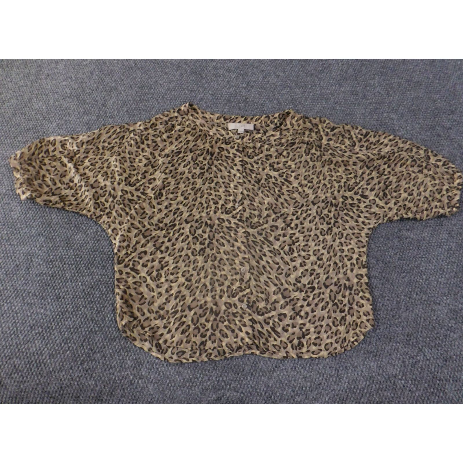 Ann Taylor **Ann Taylor Loft Women's Medium Brown Leopard Print Blouse** User: Ann Taylor Loft Women's Medium Brown Leopard Print Blouse Size M / US 6-8 / IT 42-44 - 2 Thumbnail
