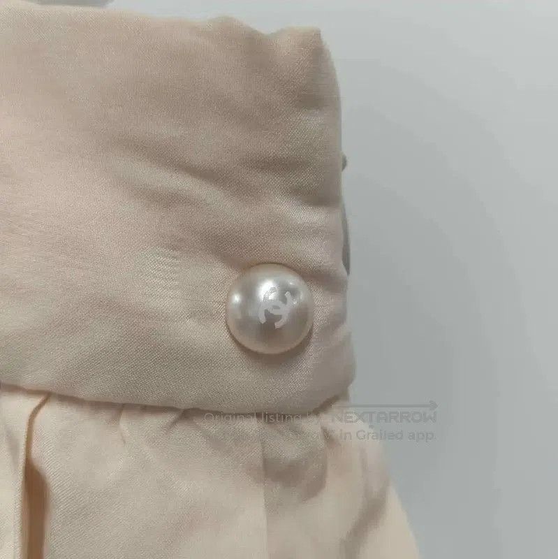 Chanel Chanel Pleated Silk Skirt in Nude Pink . Size 23" - 6 Thumbnail