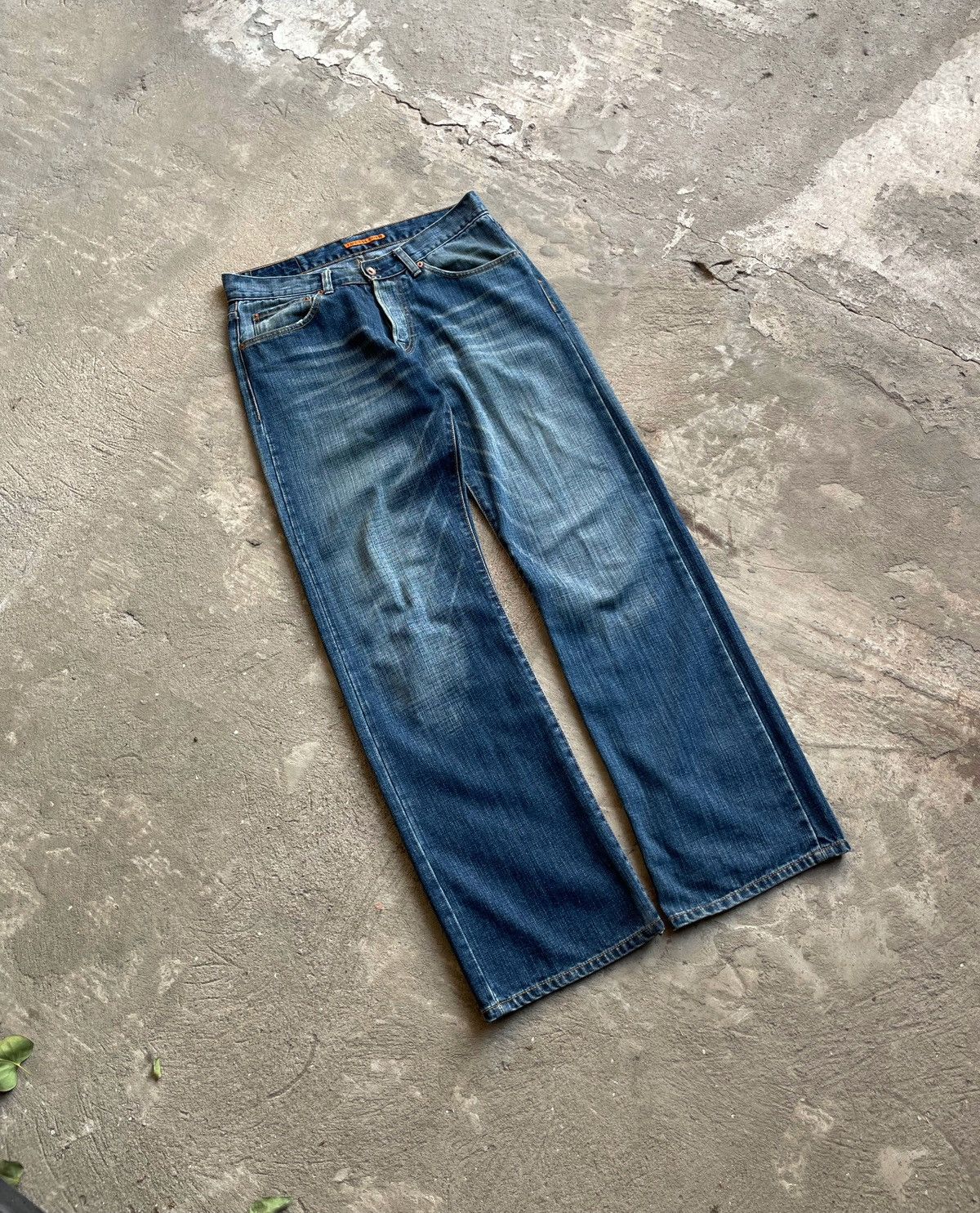 Japanese Brand Vintage Flared Jeans Faded Mud Washed Y2K Avant Garde Baggy Size US 32 / EU 48 - 2 Thumbnail