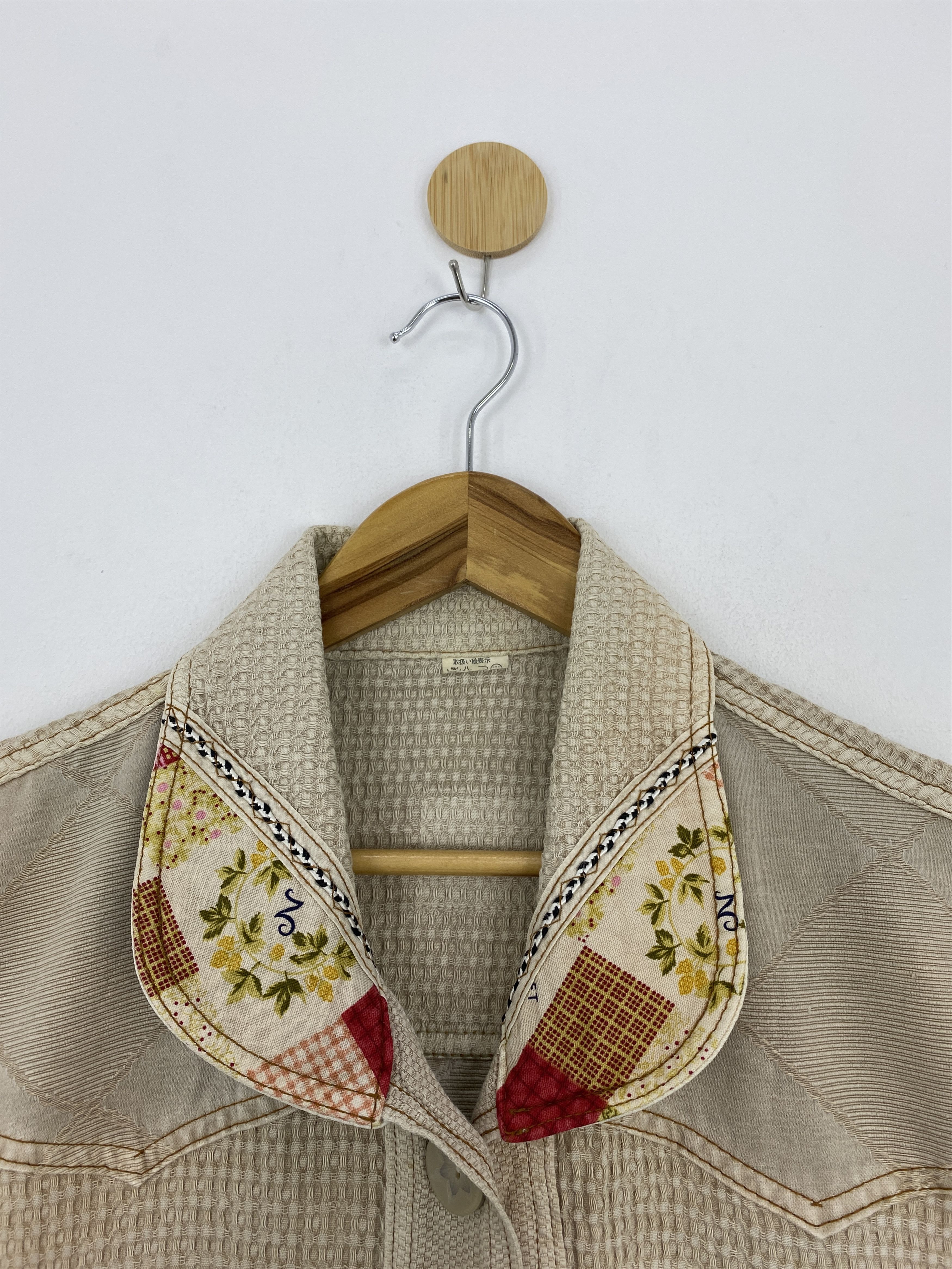 Native Vintage Japanese Brand Native Design Vest J1841 Size US L / EU 52-54 / 3 - 9 Thumbnail