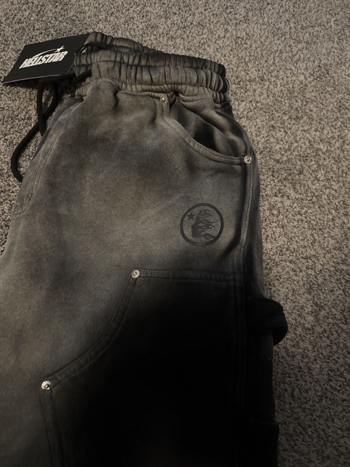 HELLSTAR 🔥🔥 Hellstar Size Small Black Wash Carpenter Shorts 🔥 Size US 31 - 3 Thumbnail